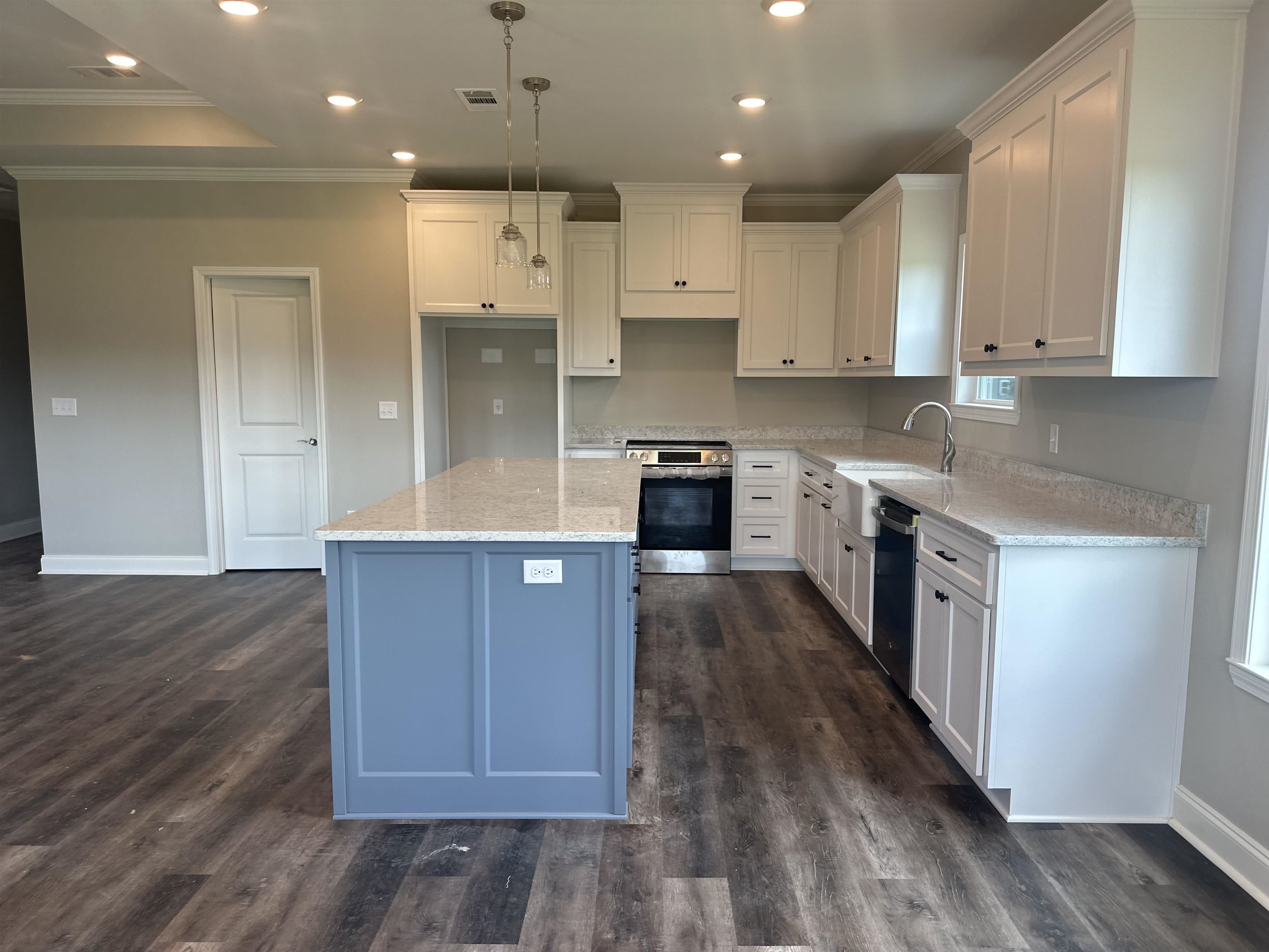 214 Woodridge Lane, Cairo, Georgia image 4