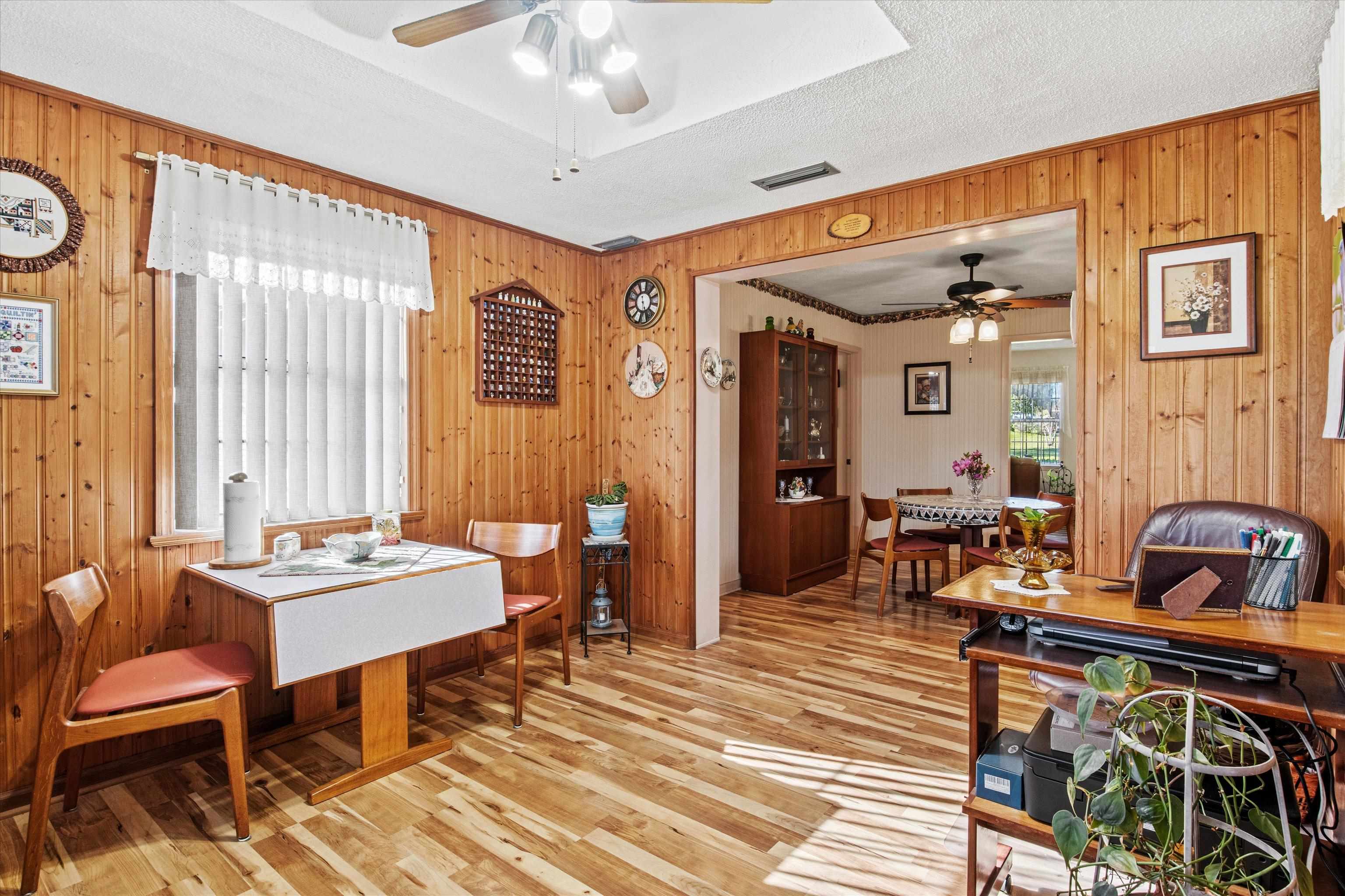 1671 Sand Basin Road, Grand Ridge, Florida image 23