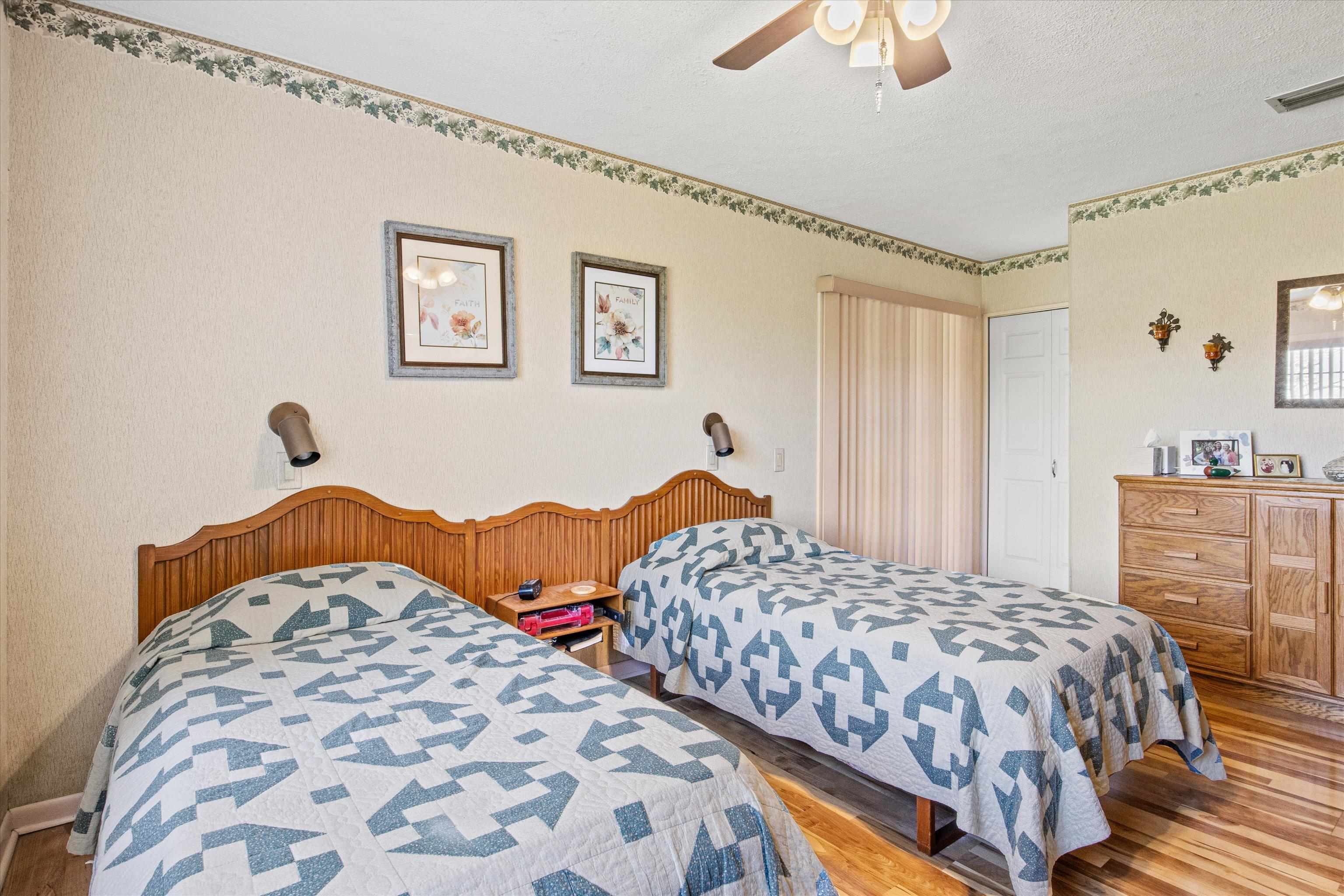 1671 Sand Basin Road, Grand Ridge, Florida image 25
