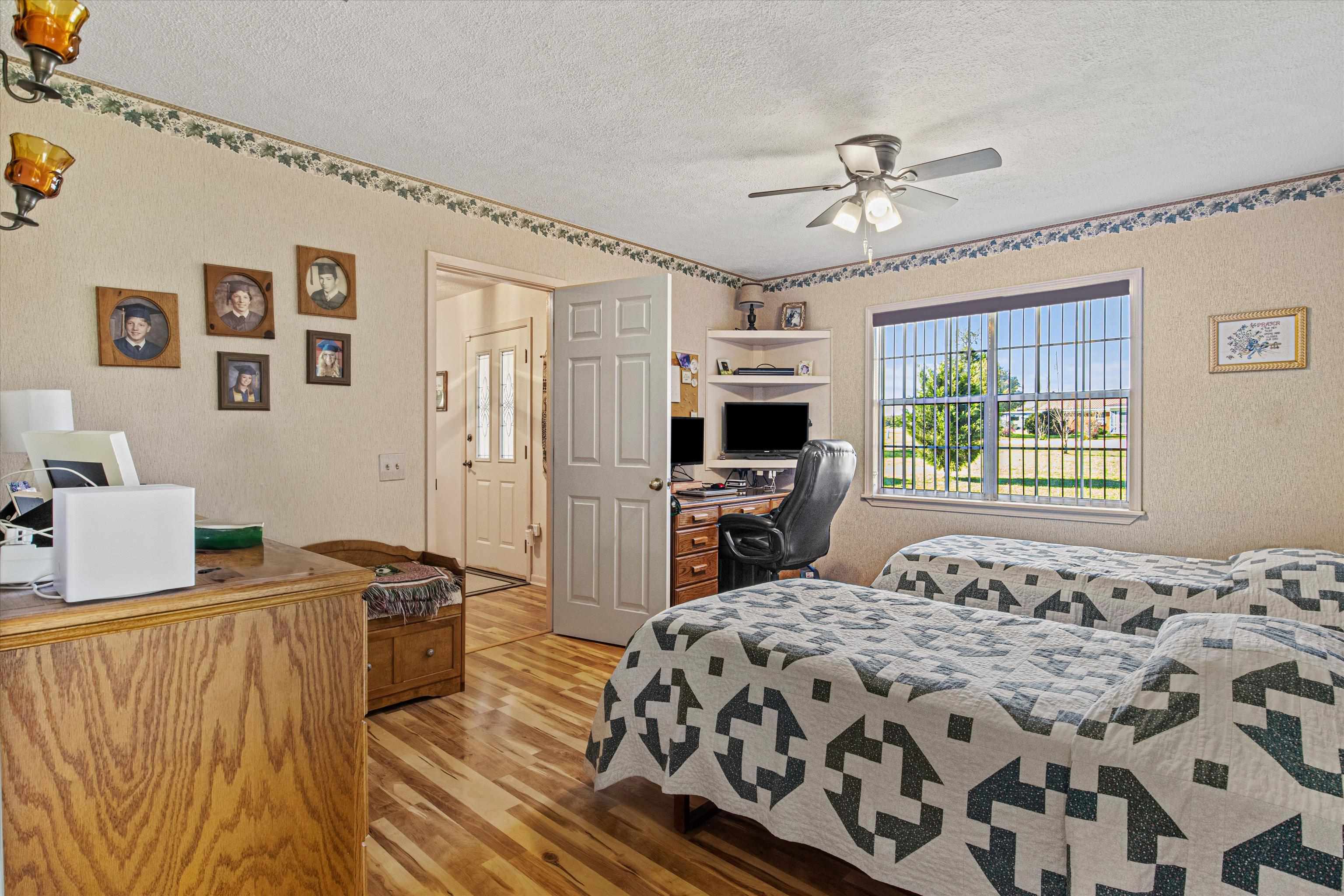 1671 Sand Basin Road, Grand Ridge, Florida image 26