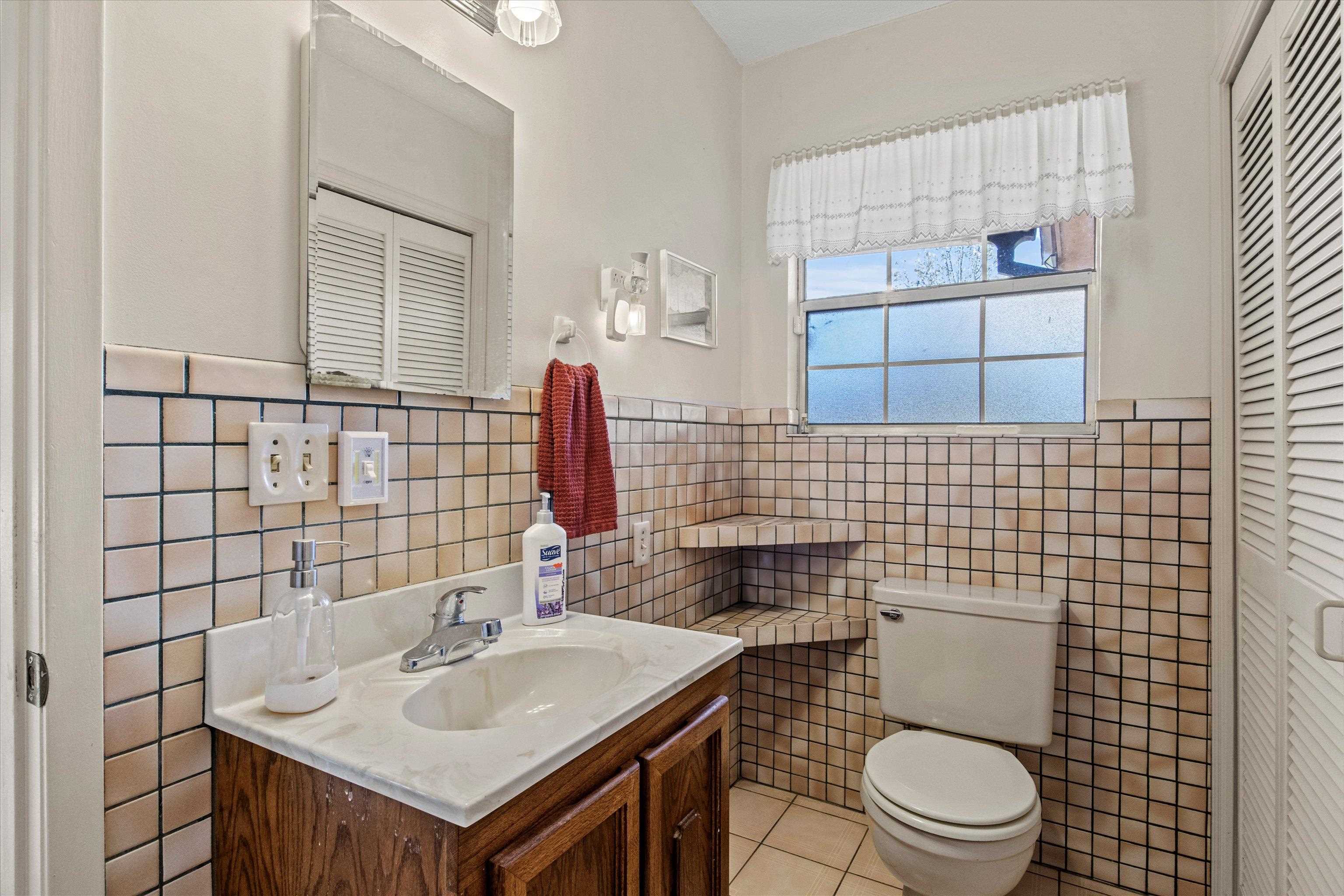 1671 Sand Basin Road, Grand Ridge, Florida image 27