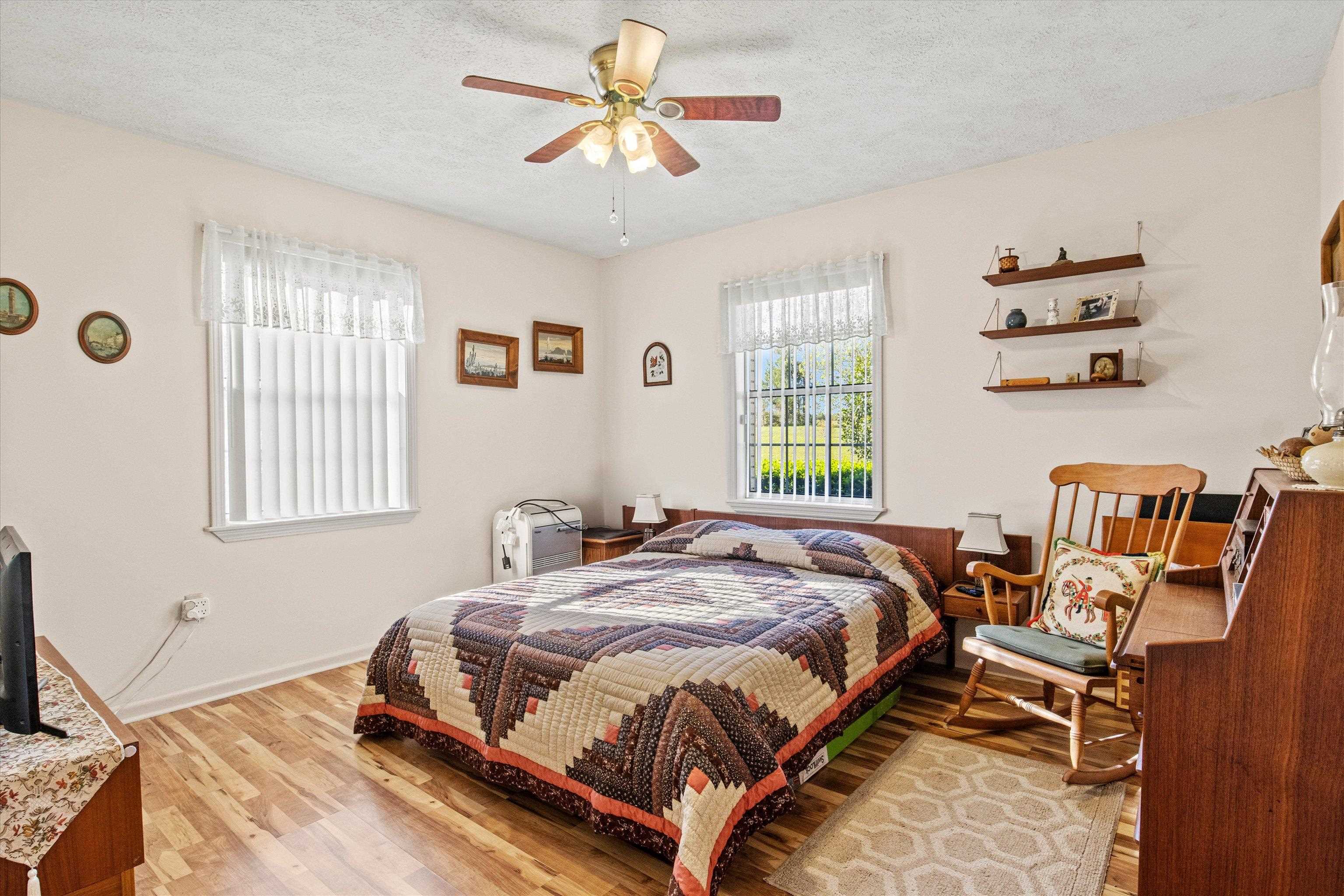 1671 Sand Basin Road, Grand Ridge, Florida image 28