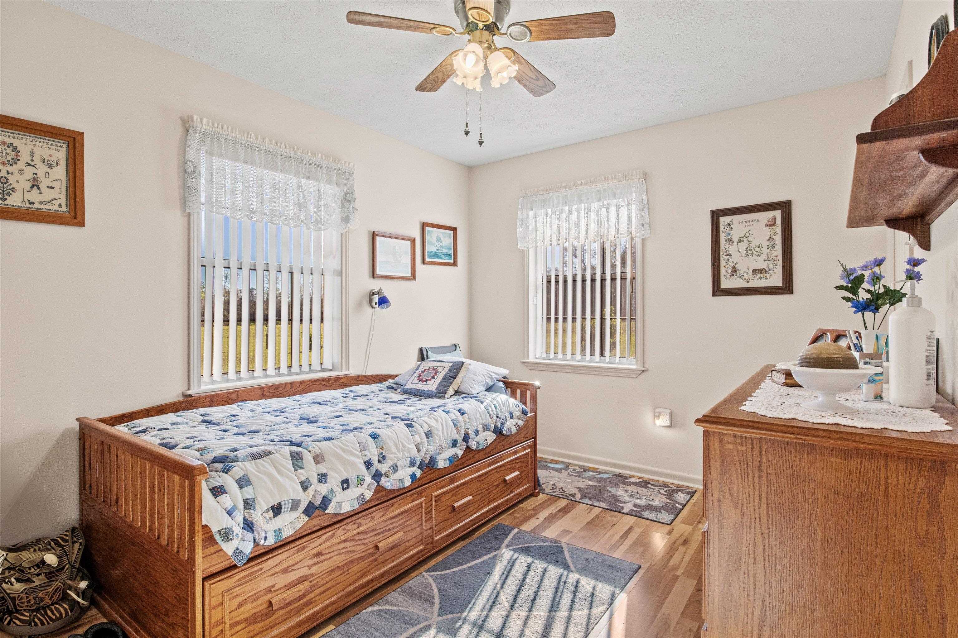 1671 Sand Basin Road, Grand Ridge, Florida image 31