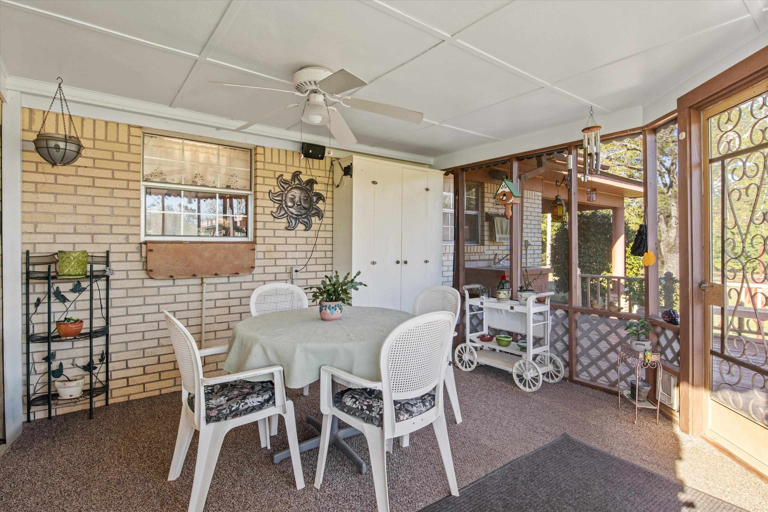 1671 Sand Basin Road, Grand Ridge, Florida image 34