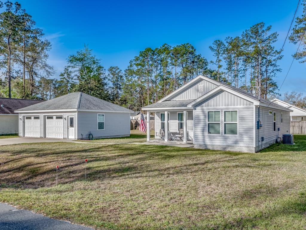 18 Melody Lane, Crawfordville, Florida image 1