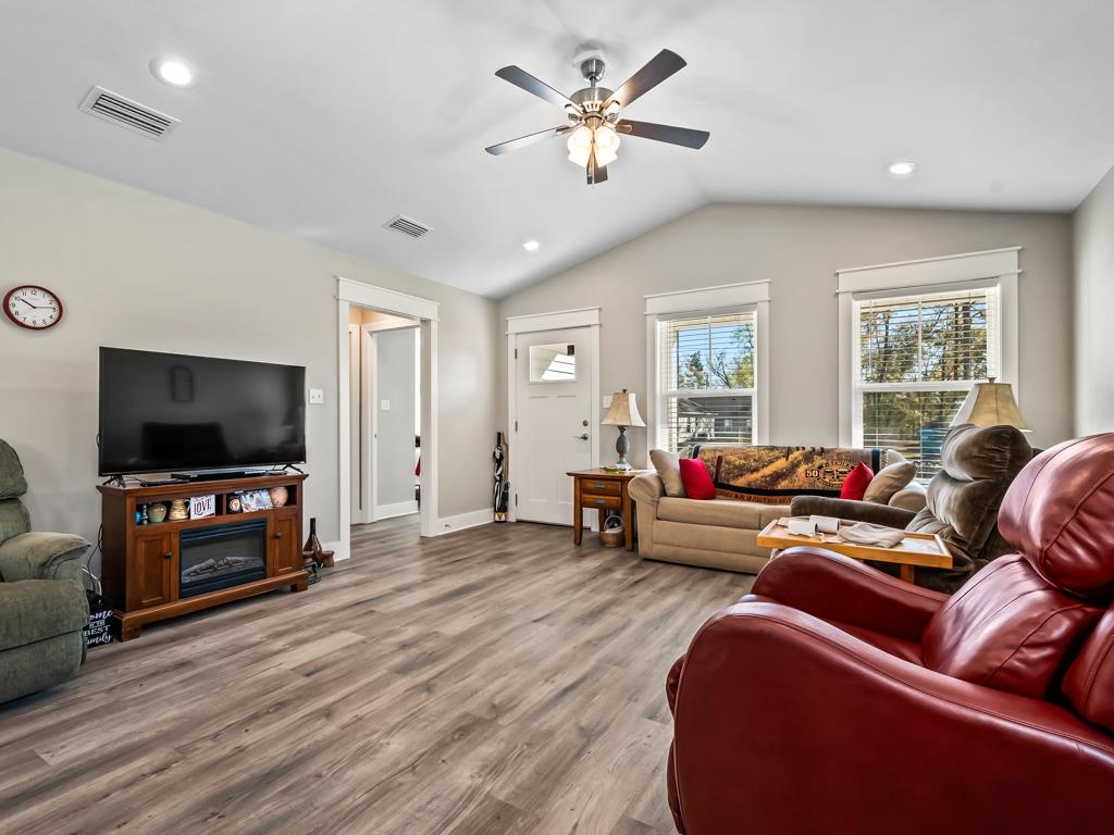 18 Melody Lane, Crawfordville, Florida image 10