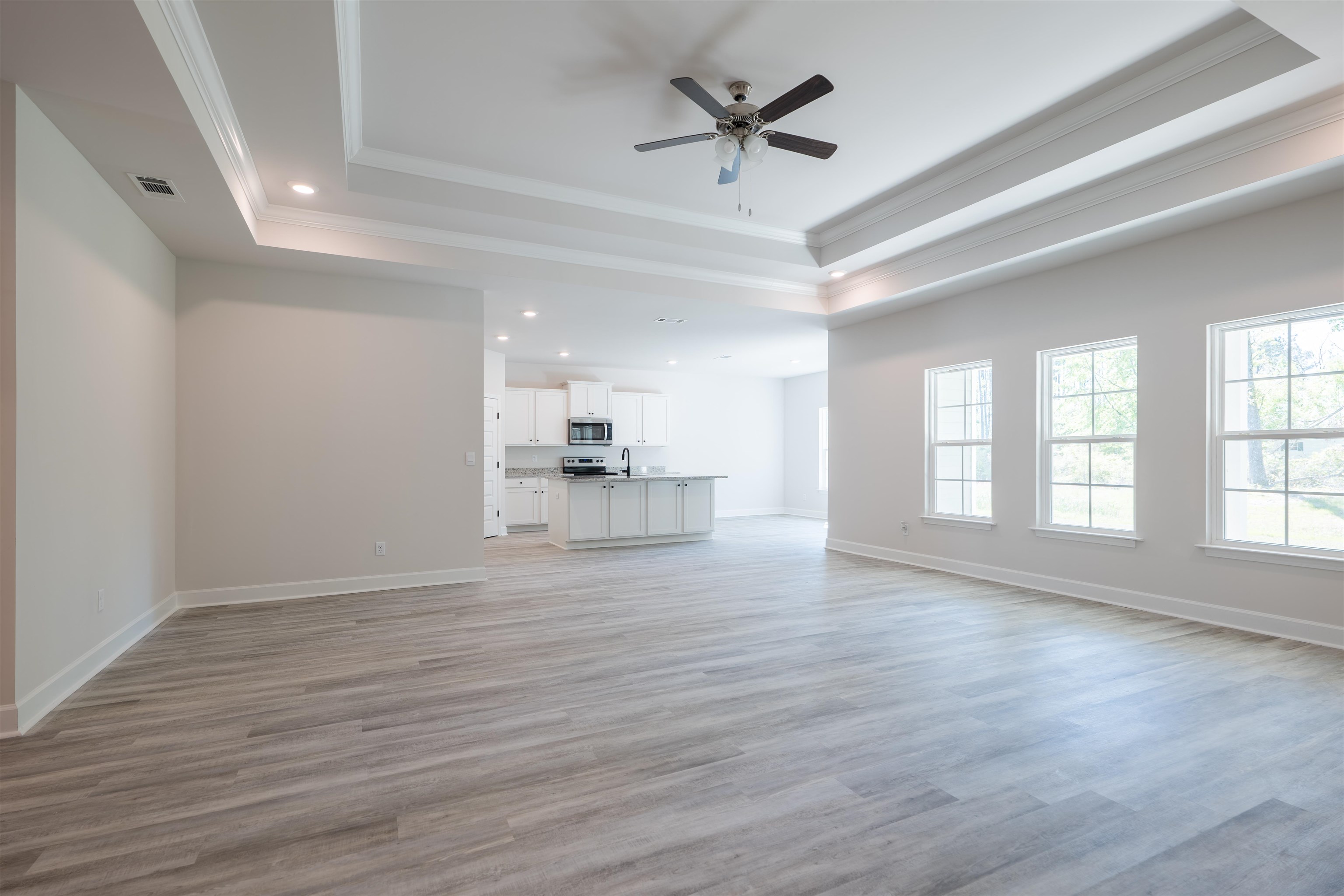 442 Golden Loop, Crawfordville, Florida image 3
