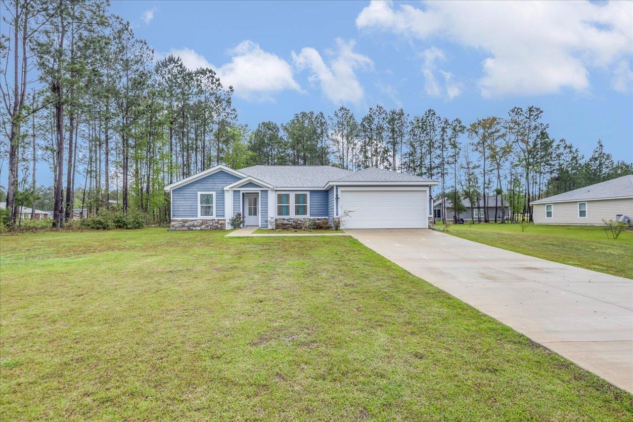 370 Mae Cato Drive, Midway, Florida image 1