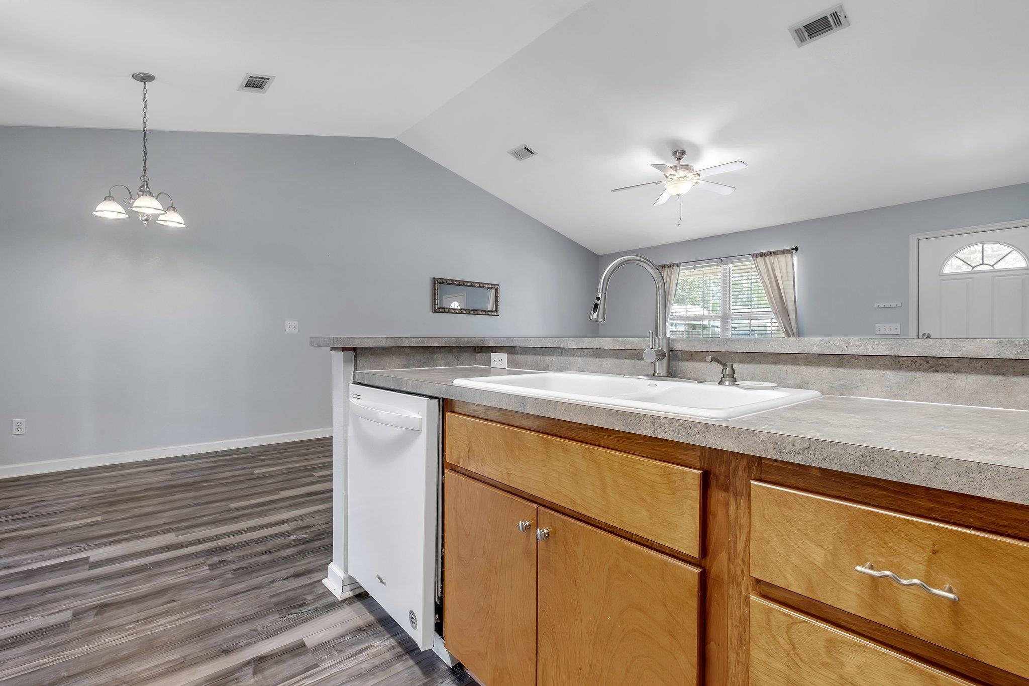 106 Haida Trail, Crawfordville, Florida image 12