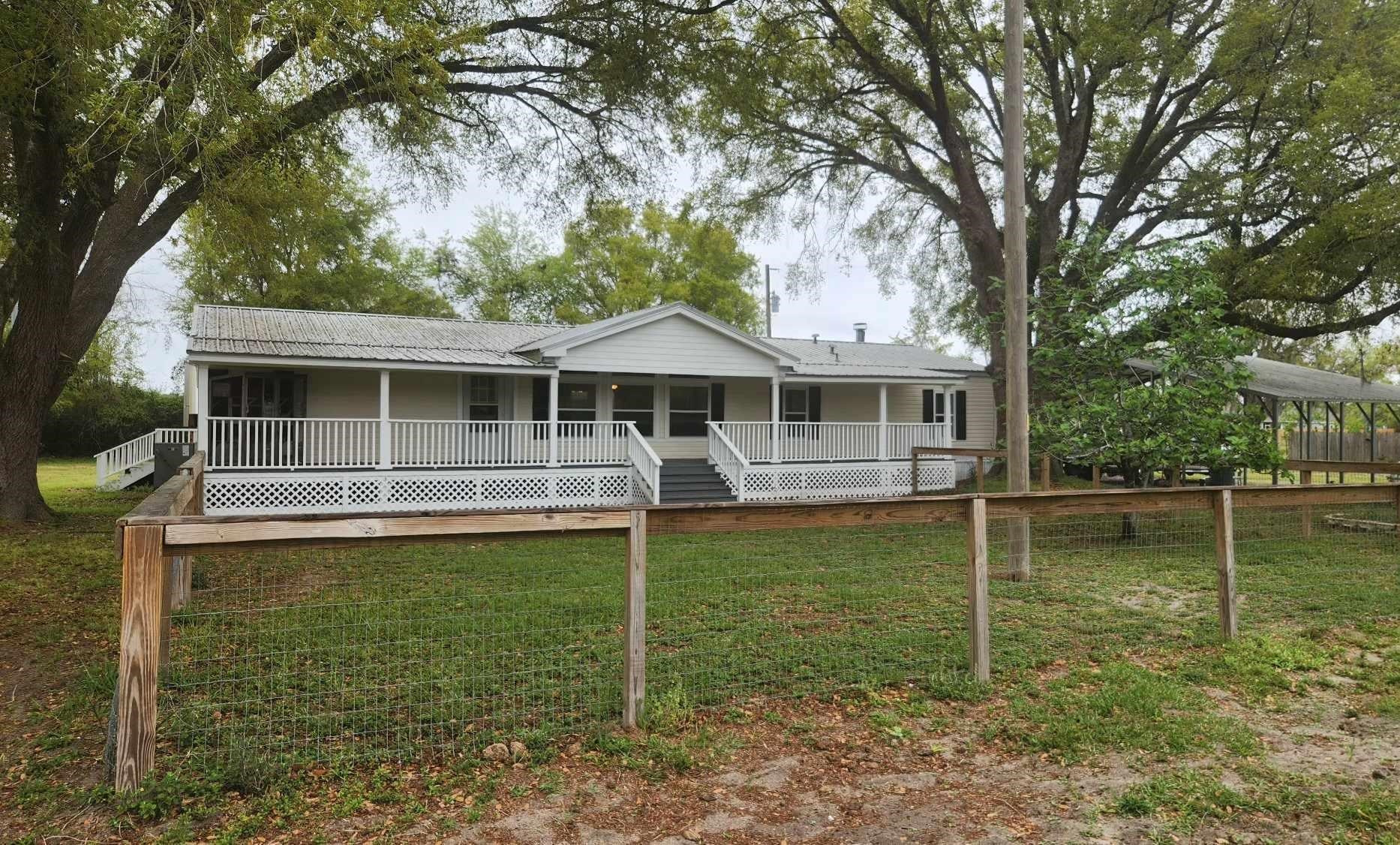 245 Kenneth Circle, Crawfordville, Florida image 3