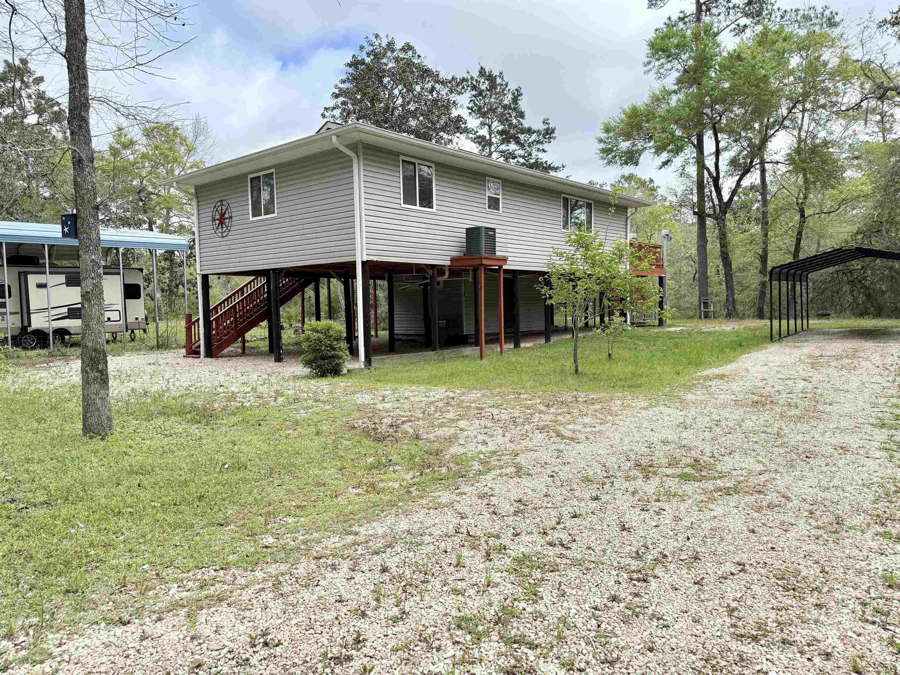 437 Seminole Lane, Sopchoppy, Texas image 1