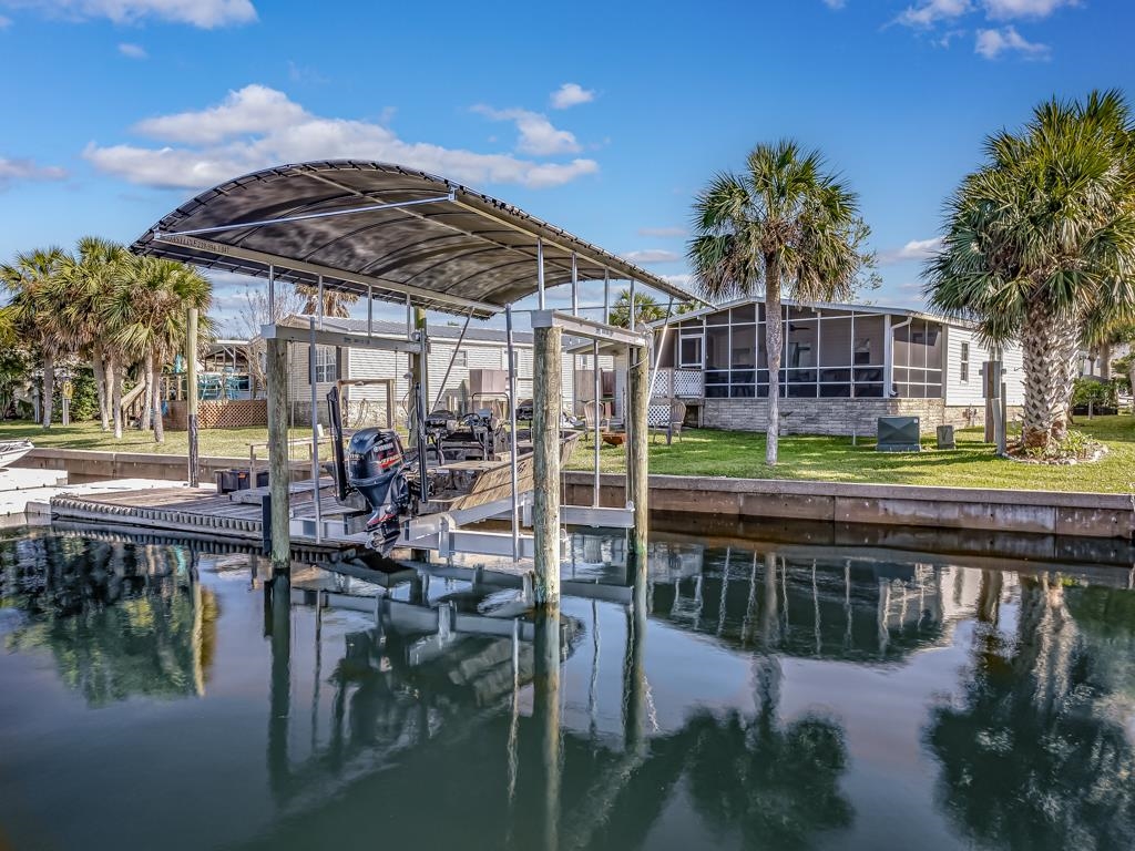 42 Janet Drive, Crawfordville, Florida image 1