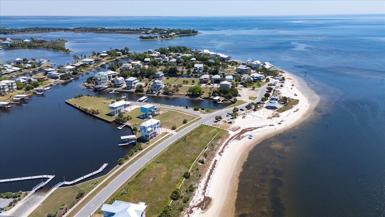 Beaty Taff Drive, Crawfordville, Florida image 1
