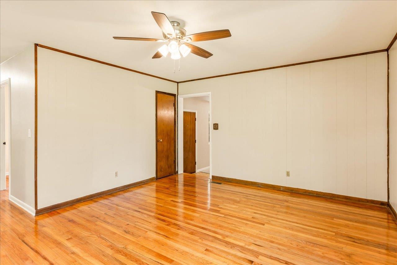 1807 Ivan Drive, Tallahassee, Texas image 15