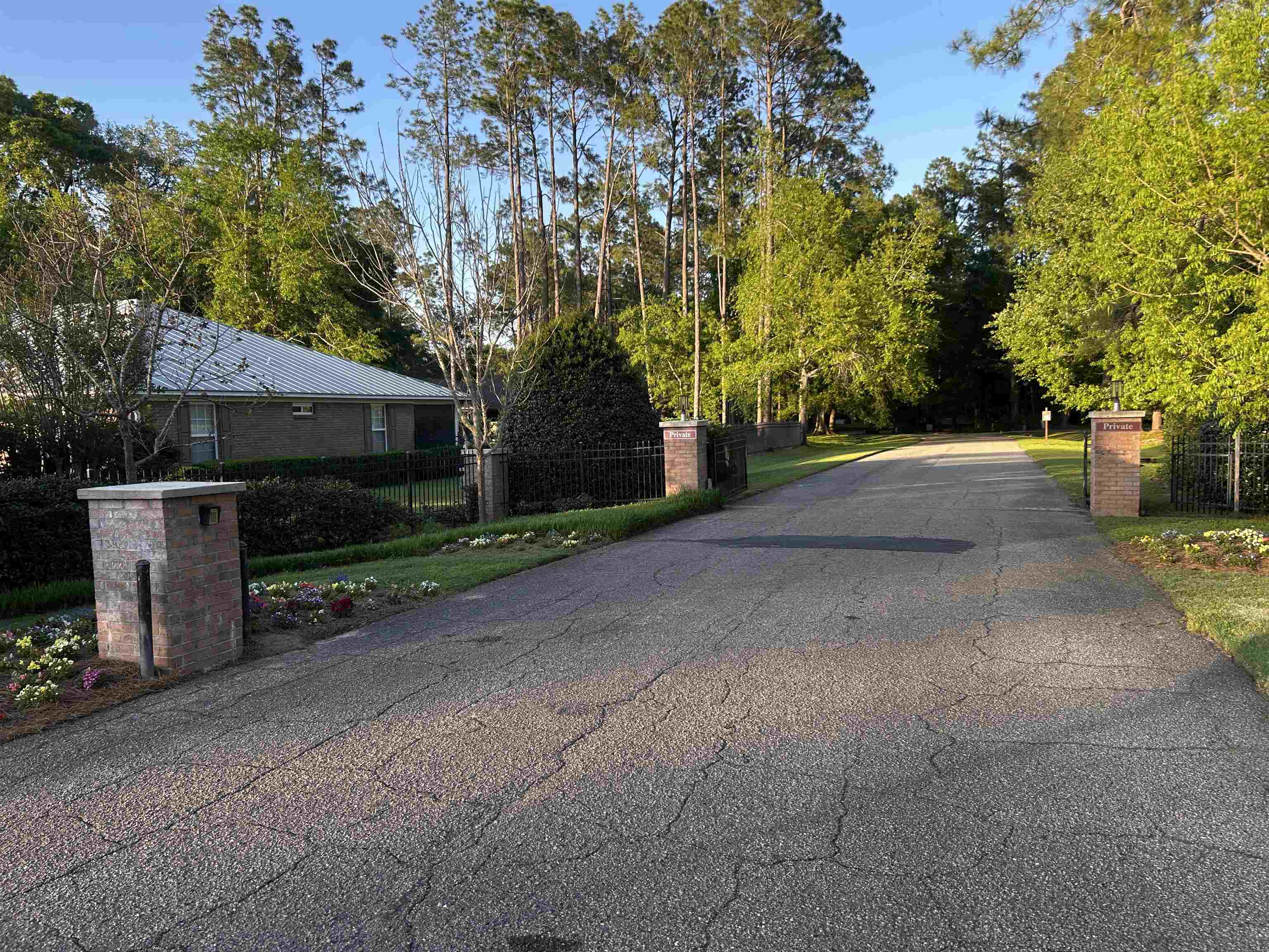 Mcleod Drive, Tallahassee, Florida image 2