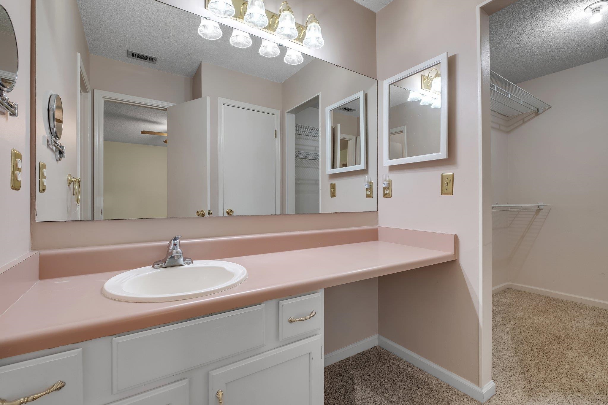 728 Violet Street, Tallahassee, Texas image 11