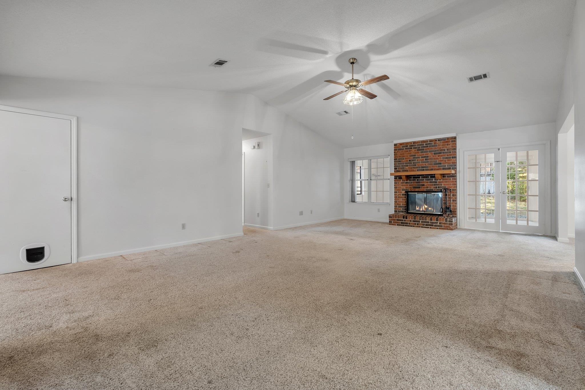 728 Violet Street, Tallahassee, Texas image 2