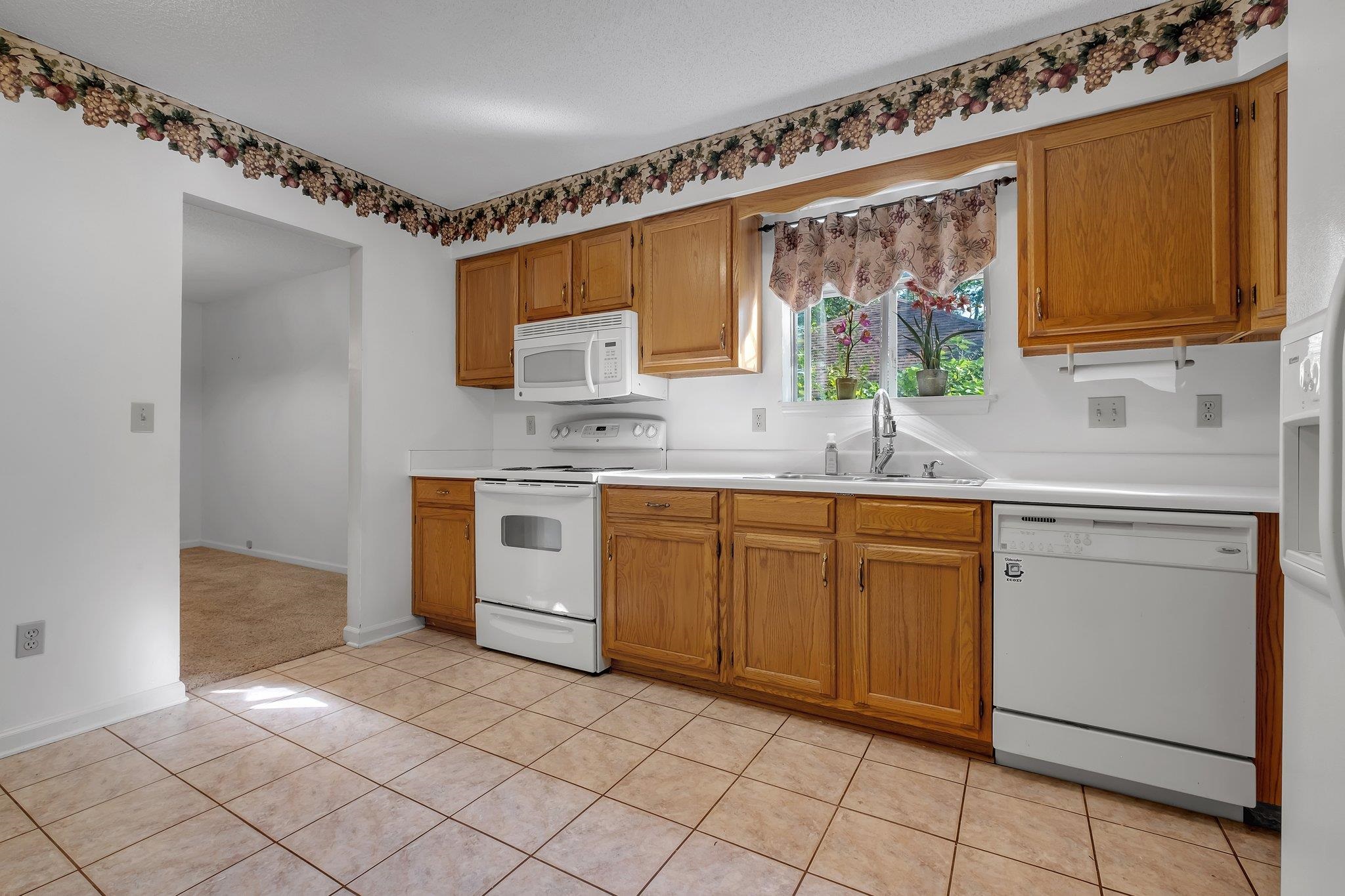 728 Violet Street, Tallahassee, Texas image 6