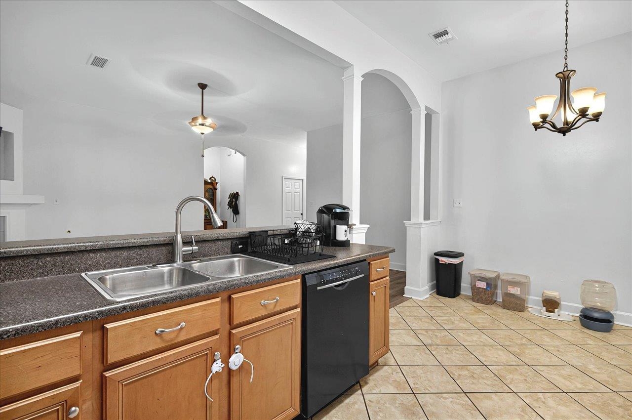 8526 Charrington Forest, Leon, Texas image 11