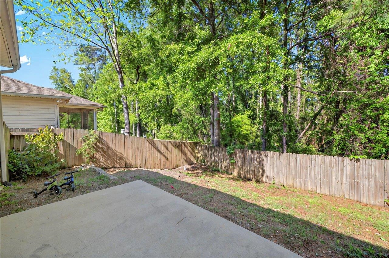 8526 Charrington Forest, Leon, Texas image 29