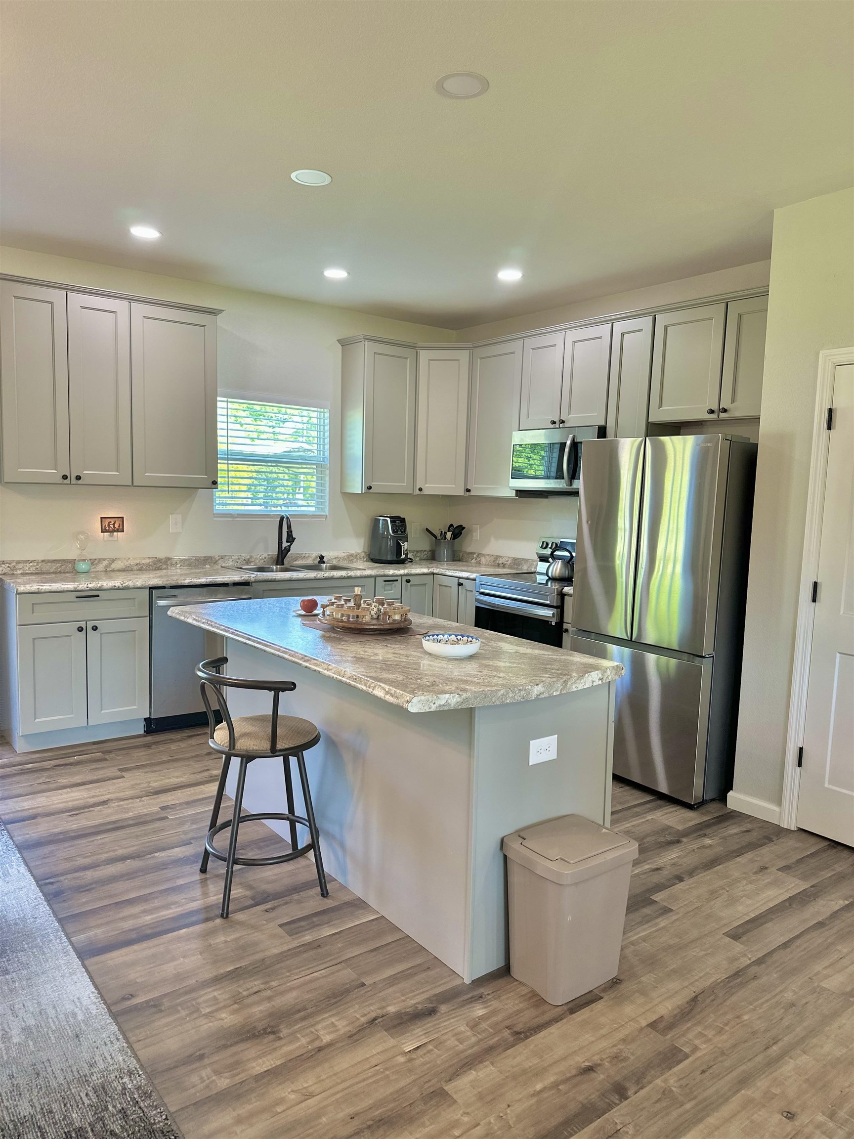 12634 NW Twin Oaks Drive, Bristol, Florida image 18