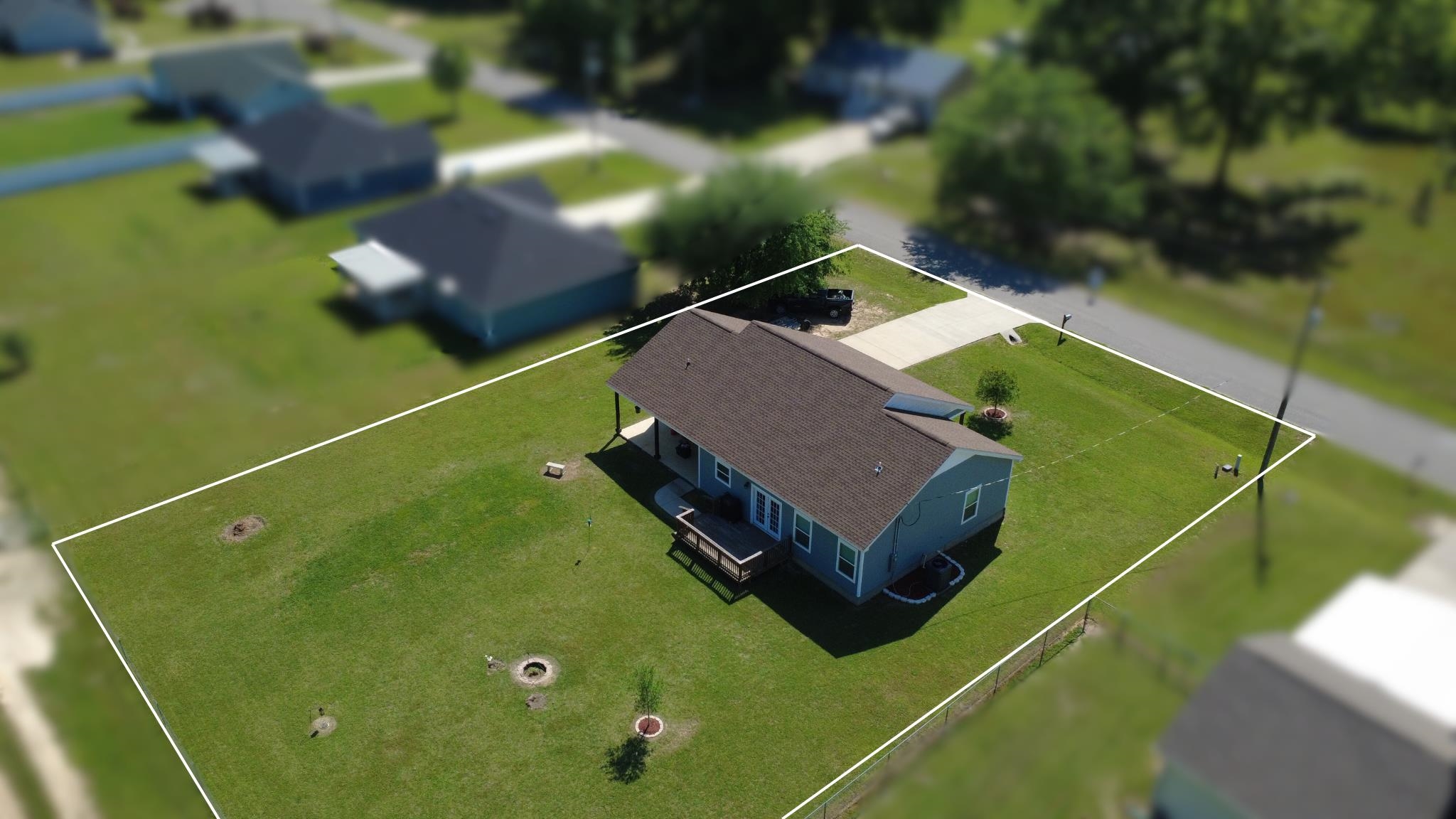 12634 NW Twin Oaks Drive, Bristol, Florida image 29