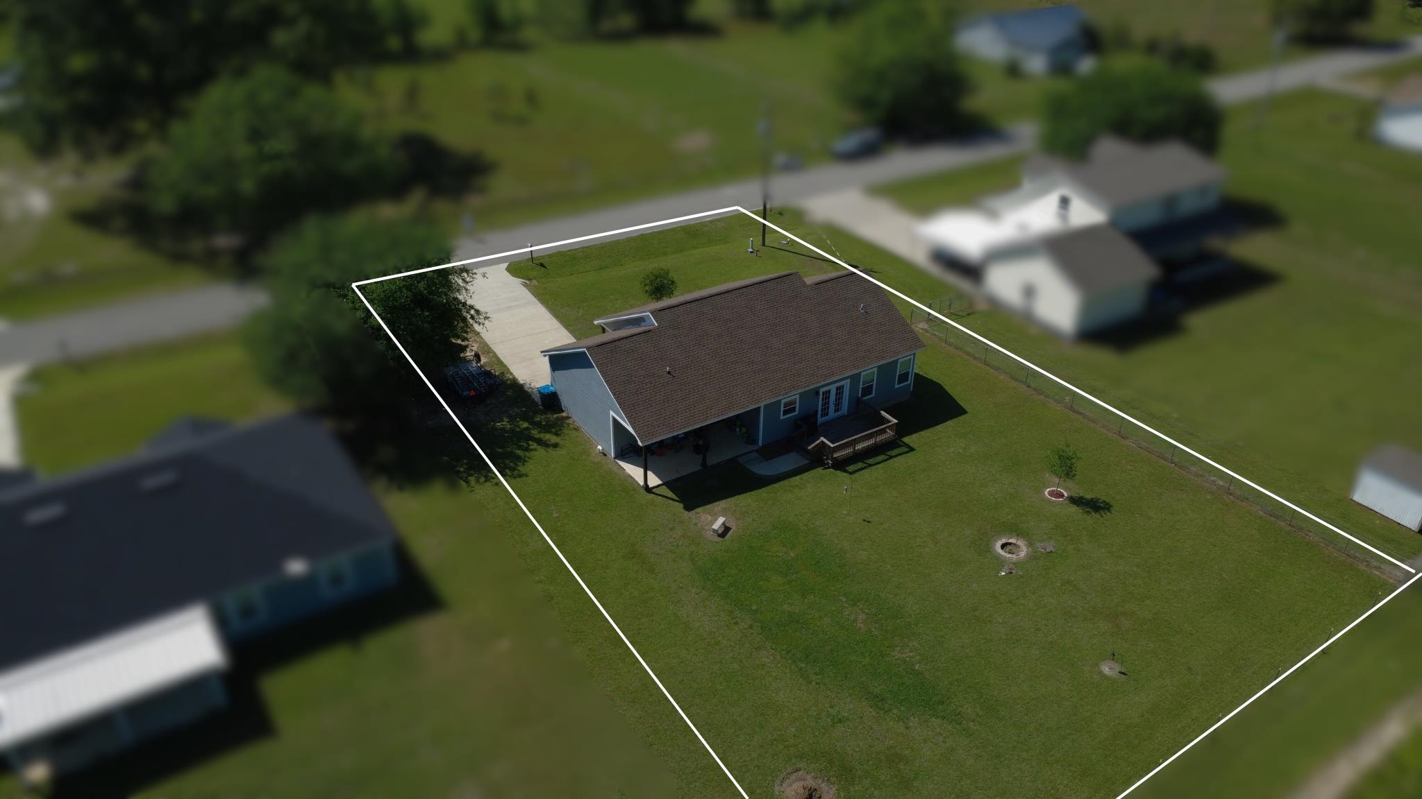 12634 NW Twin Oaks Drive, Bristol, Florida image 7