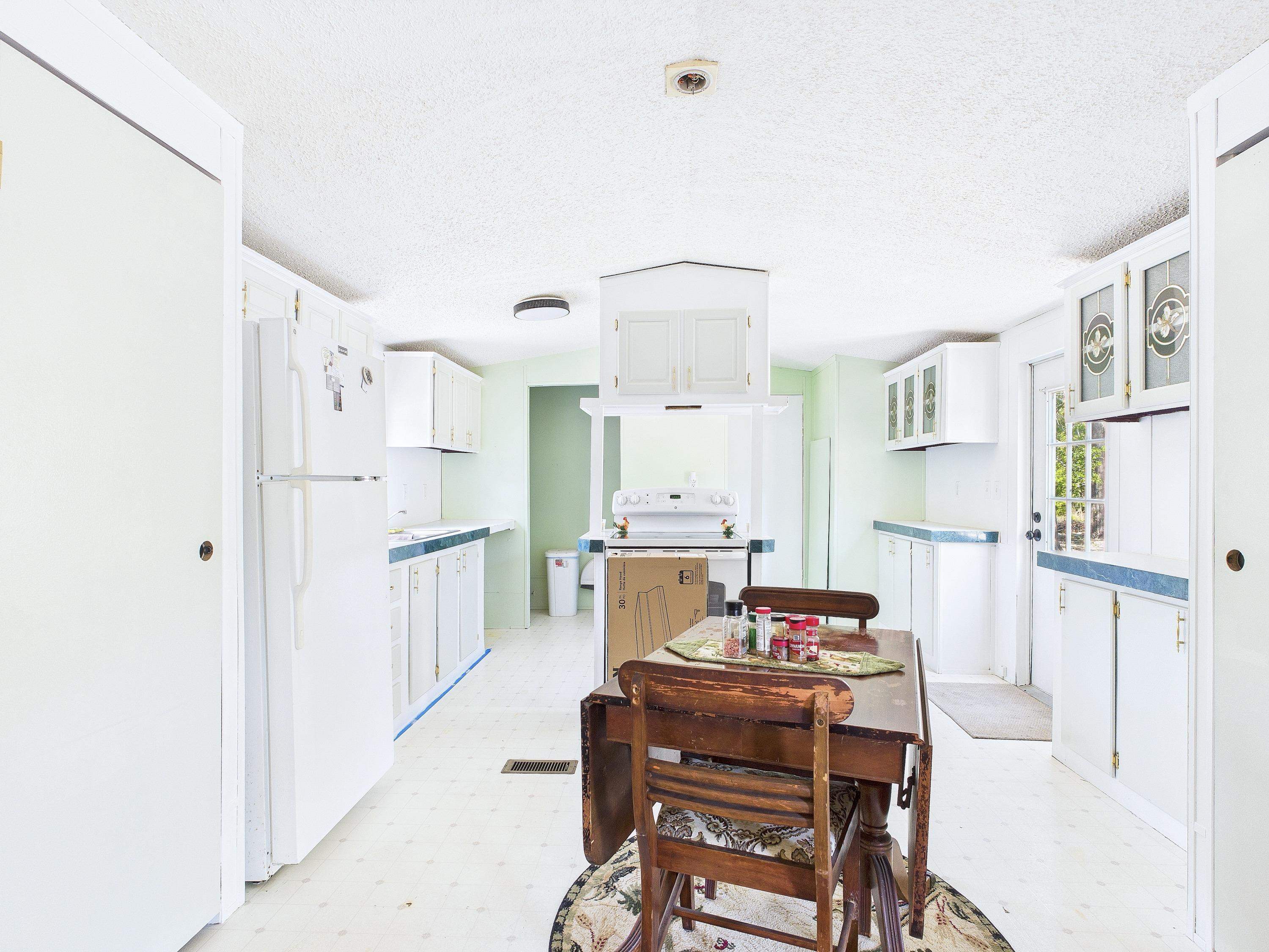 341 NE Mahlon Drive, Lee, Florida image 14