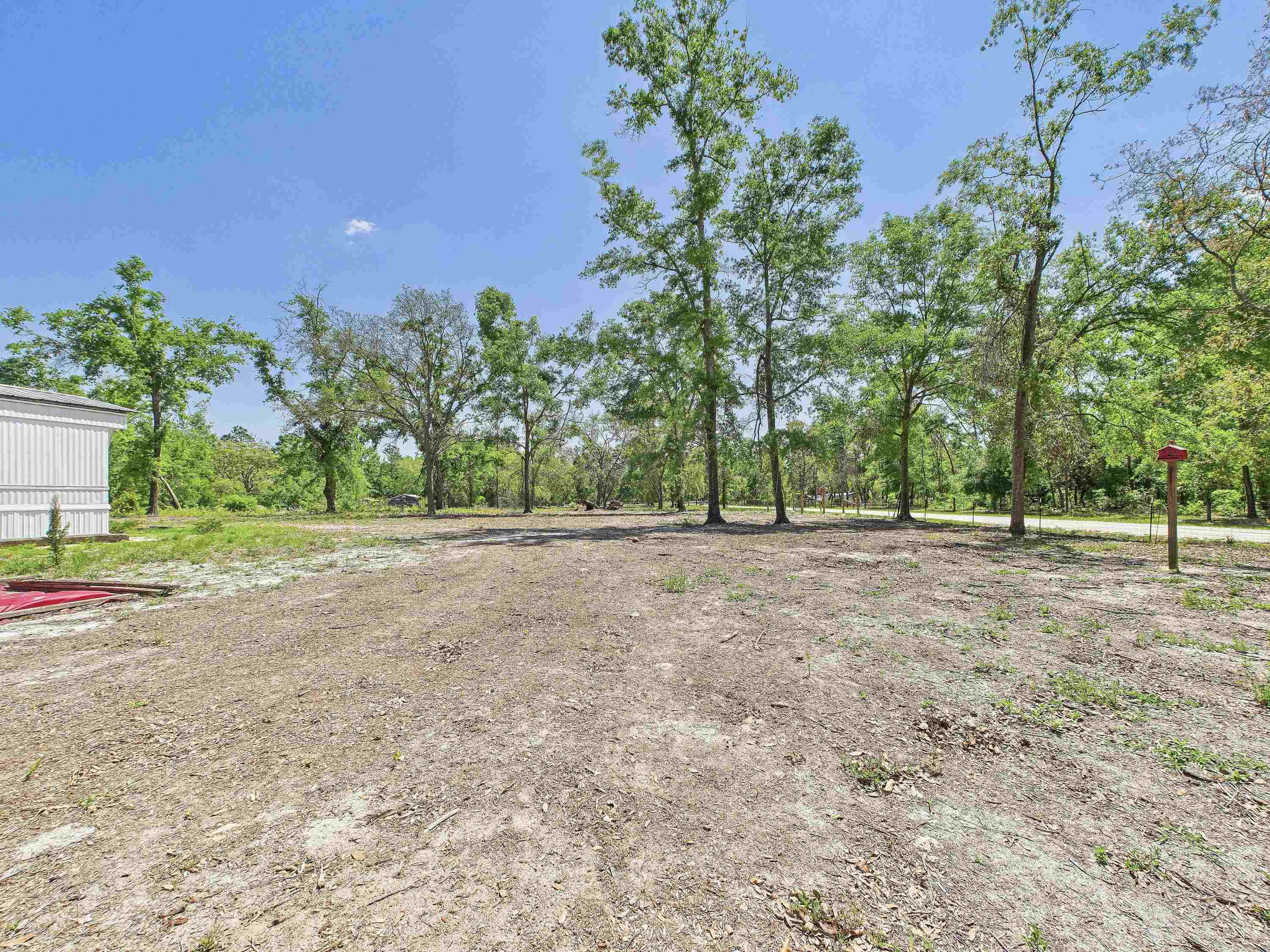 341 NE Mahlon Drive, Lee, Florida image 33
