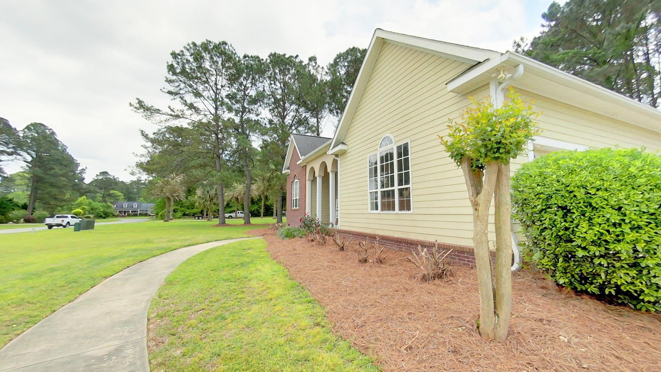 134 Sweetbriar Lakes Drive, Thomasville, Georgia image 6