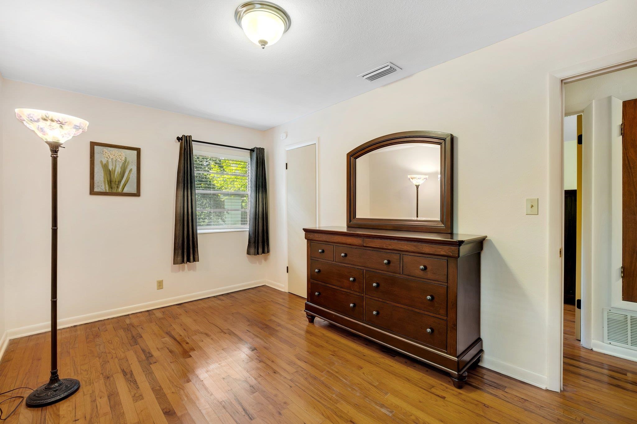 1996 Hickory Lane, Tallahassee, Texas image 17