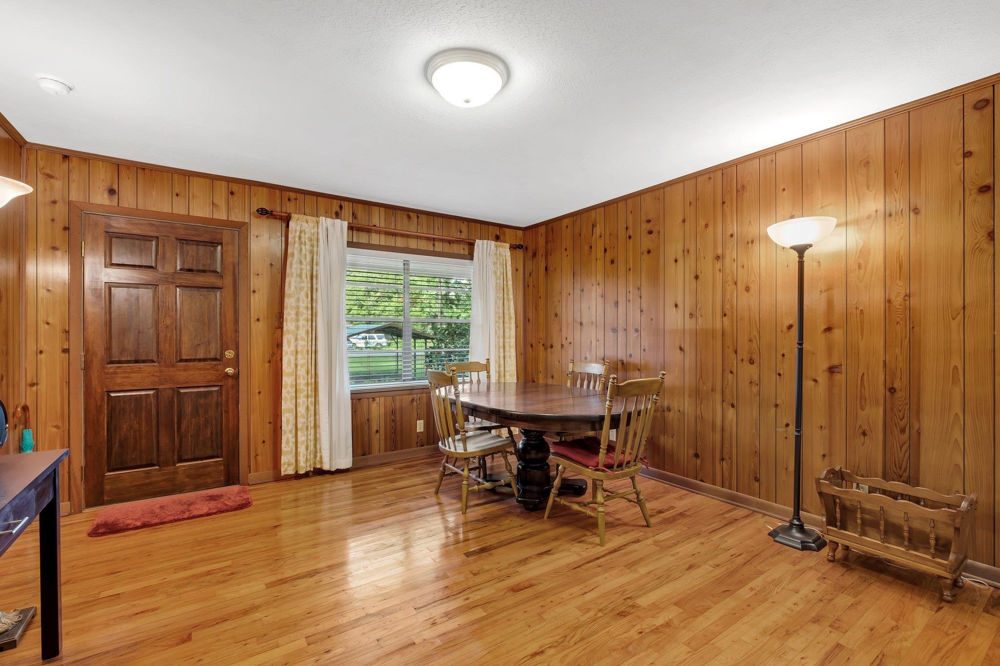 1996 Hickory Lane, Tallahassee, Texas image 5