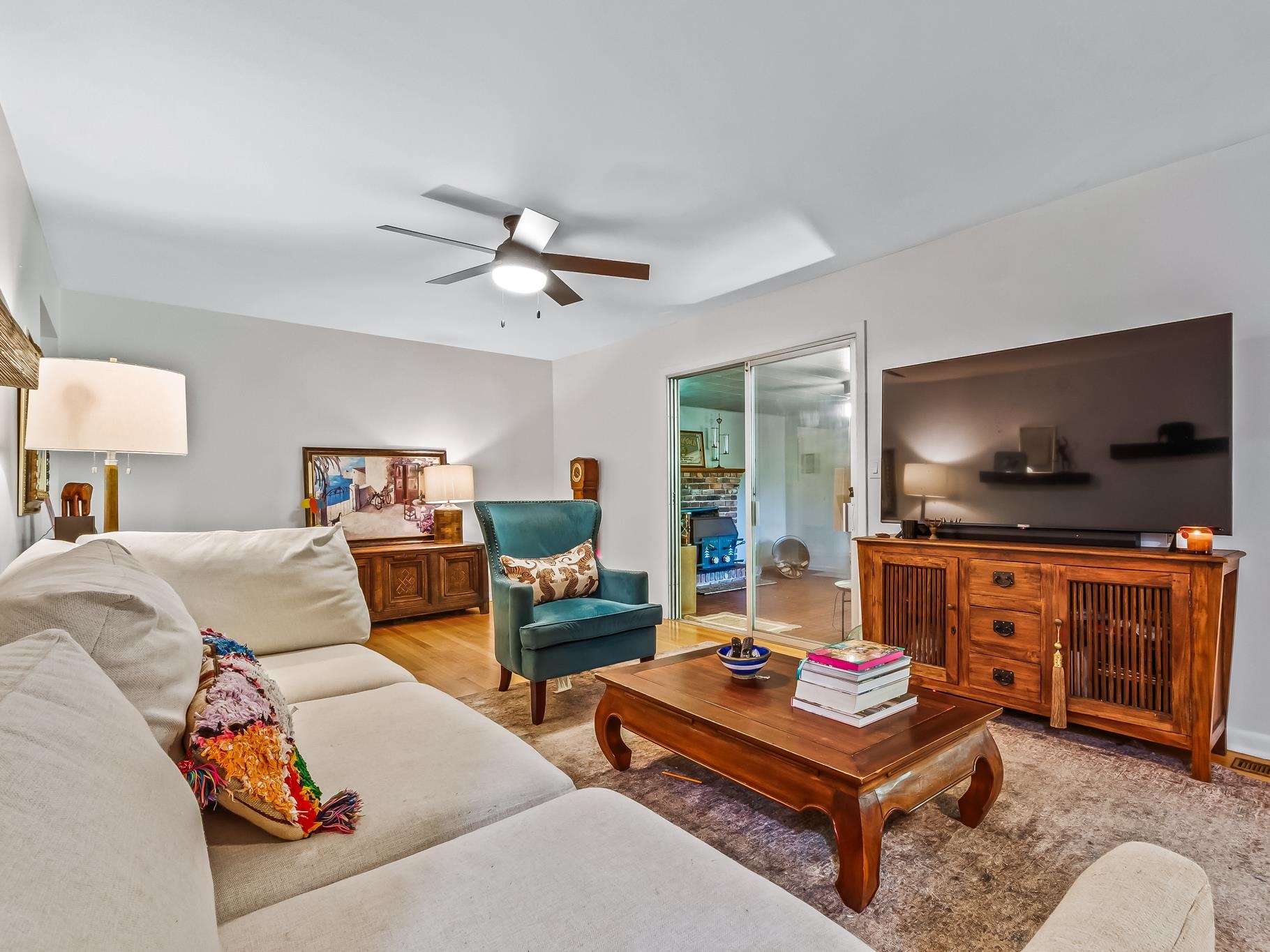3212 Springdale Drive, Tallahassee, Texas image 12