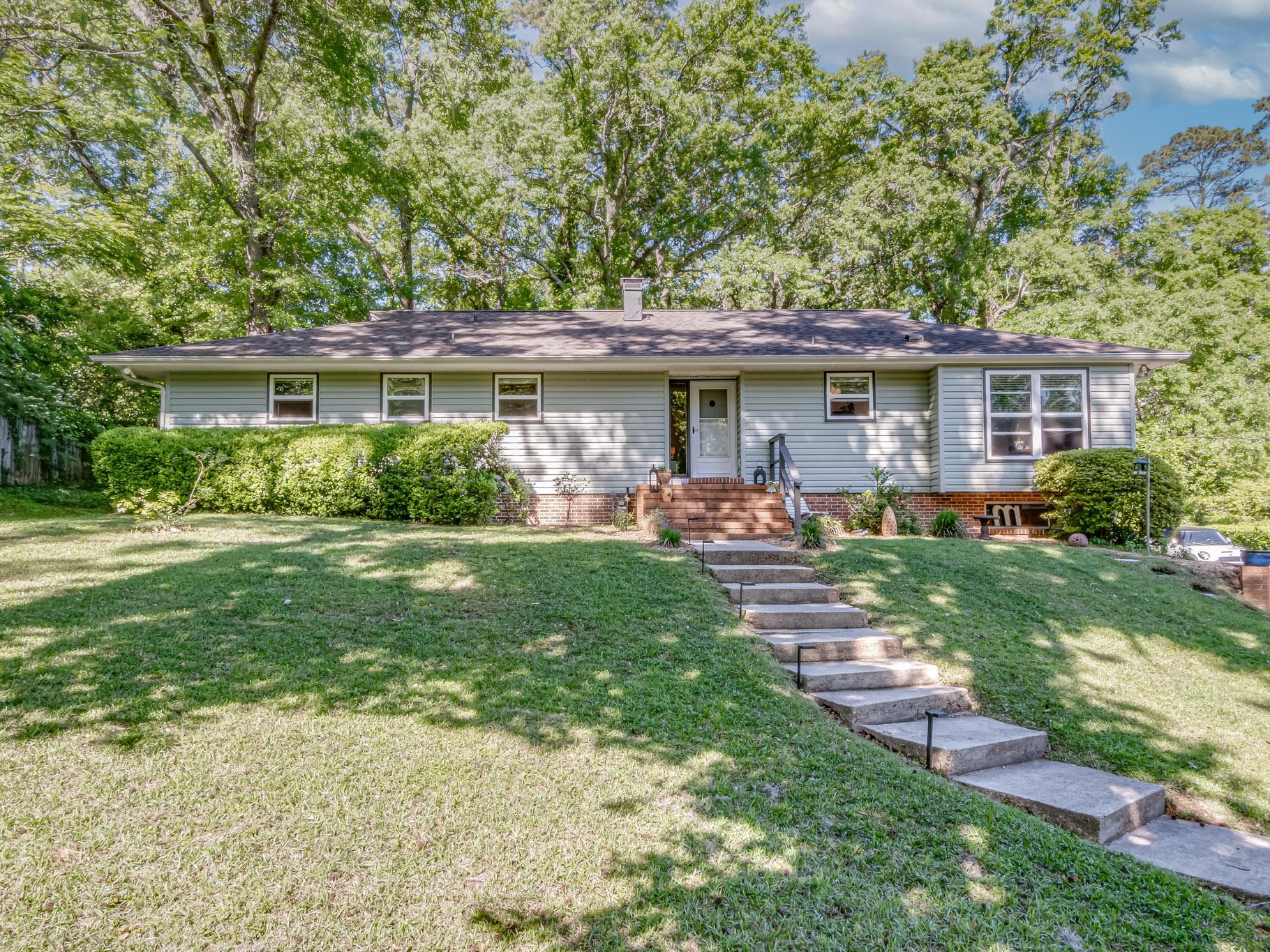 3212 Springdale Drive, Tallahassee, Texas image 2