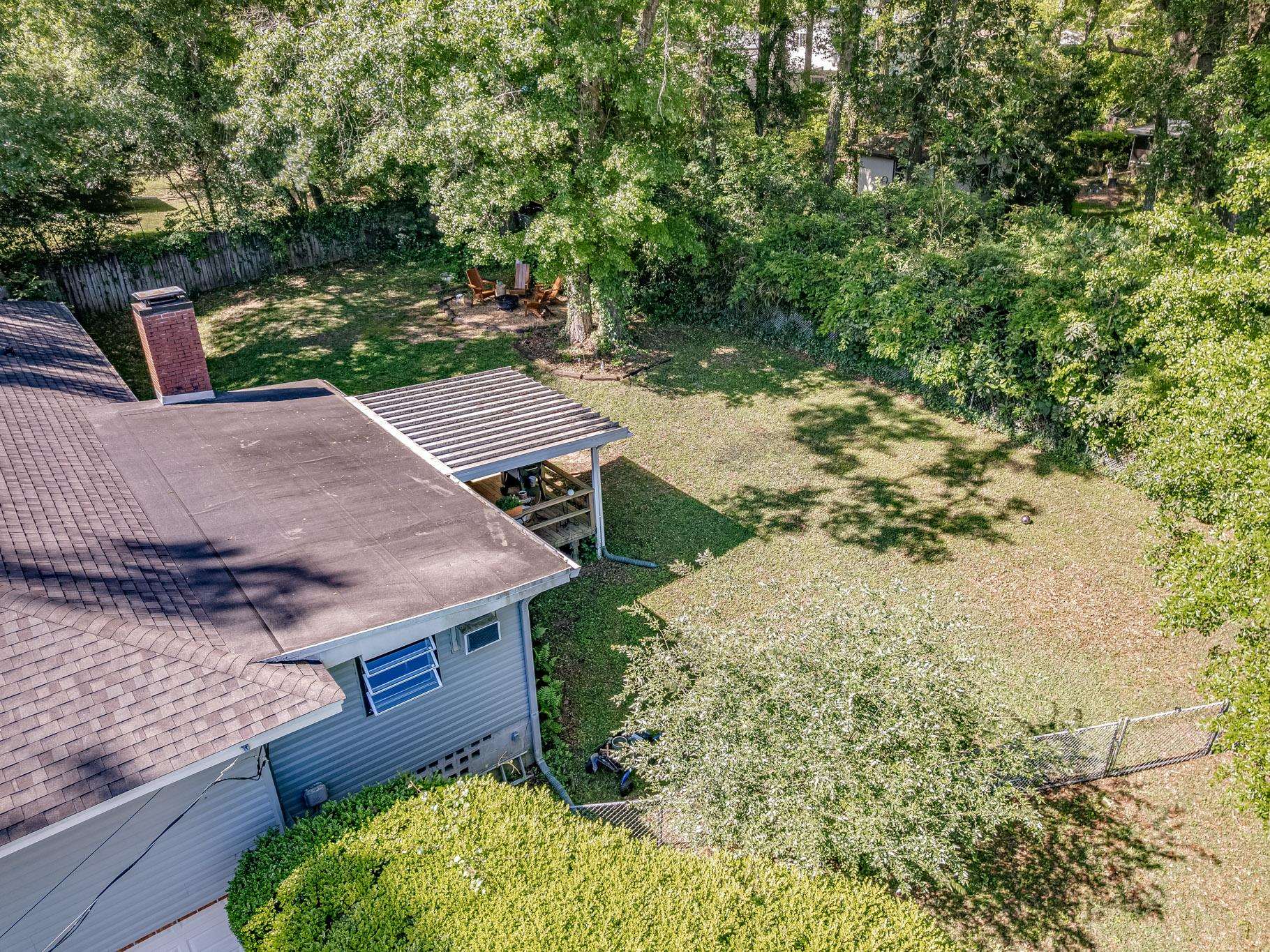 3212 Springdale Drive, Tallahassee, Texas image 32