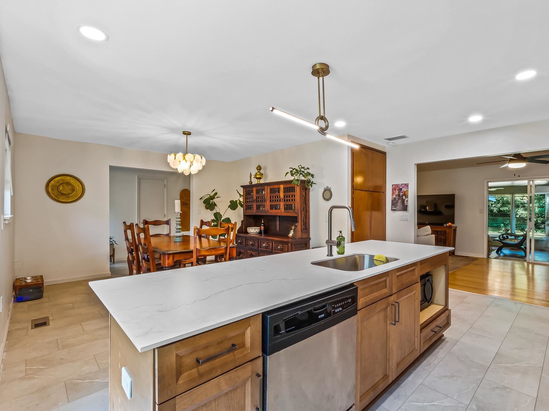 3212 Springdale Drive, Tallahassee, Texas image 8