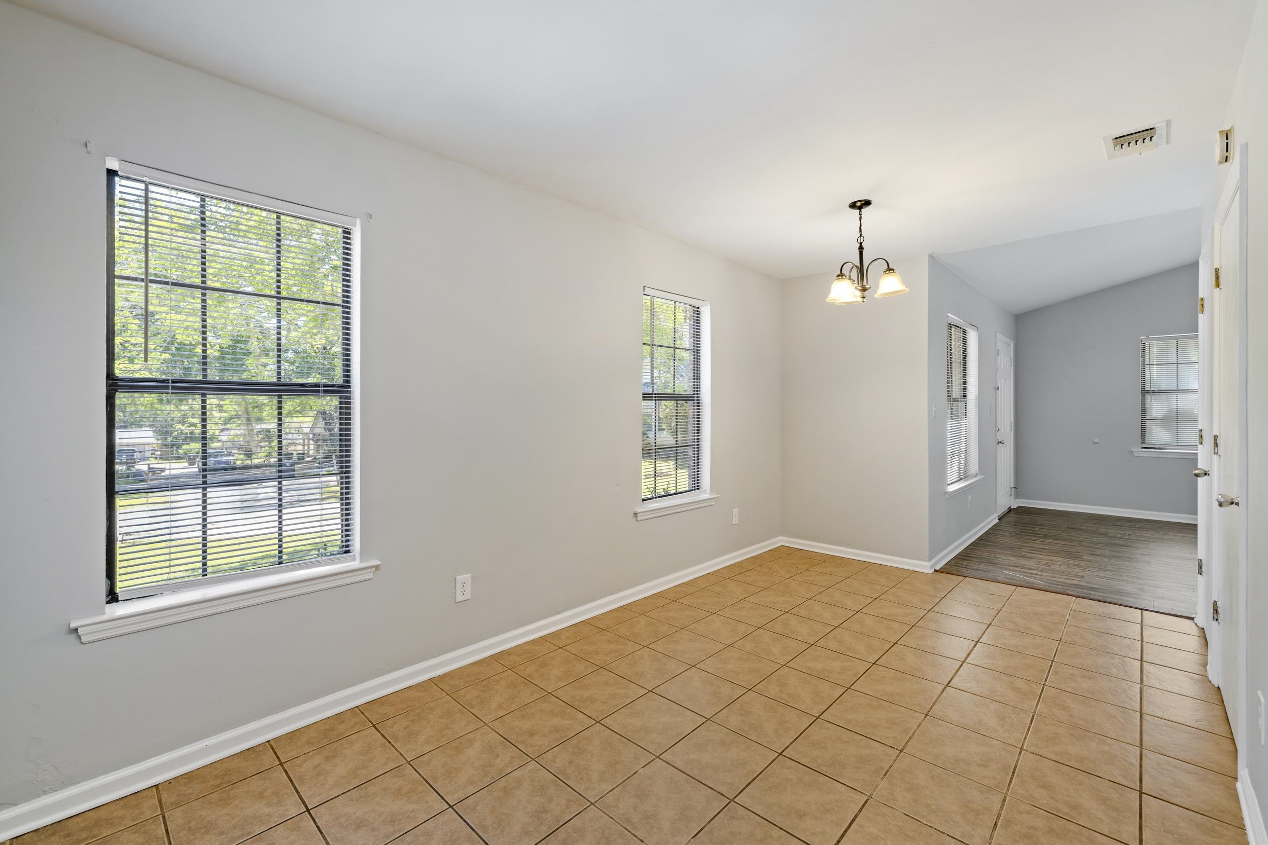 4082 Cottage Wood Trail, Tallahassee, Texas image 12