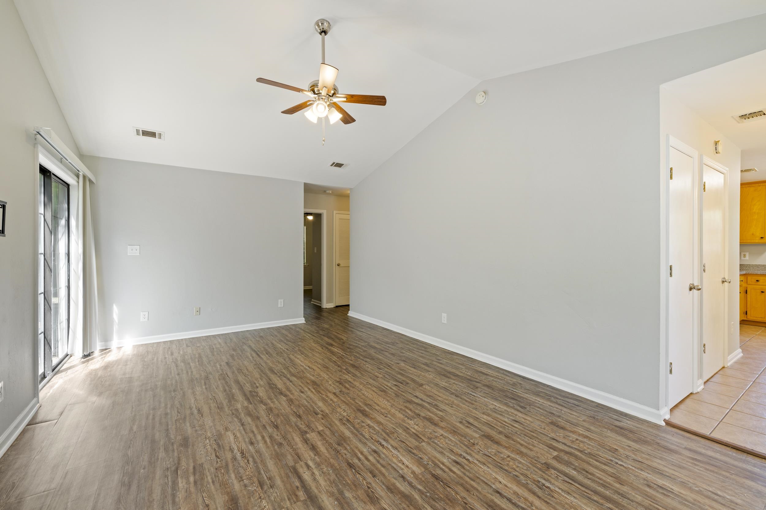 4082 Cottage Wood Trail, Tallahassee, Texas image 4