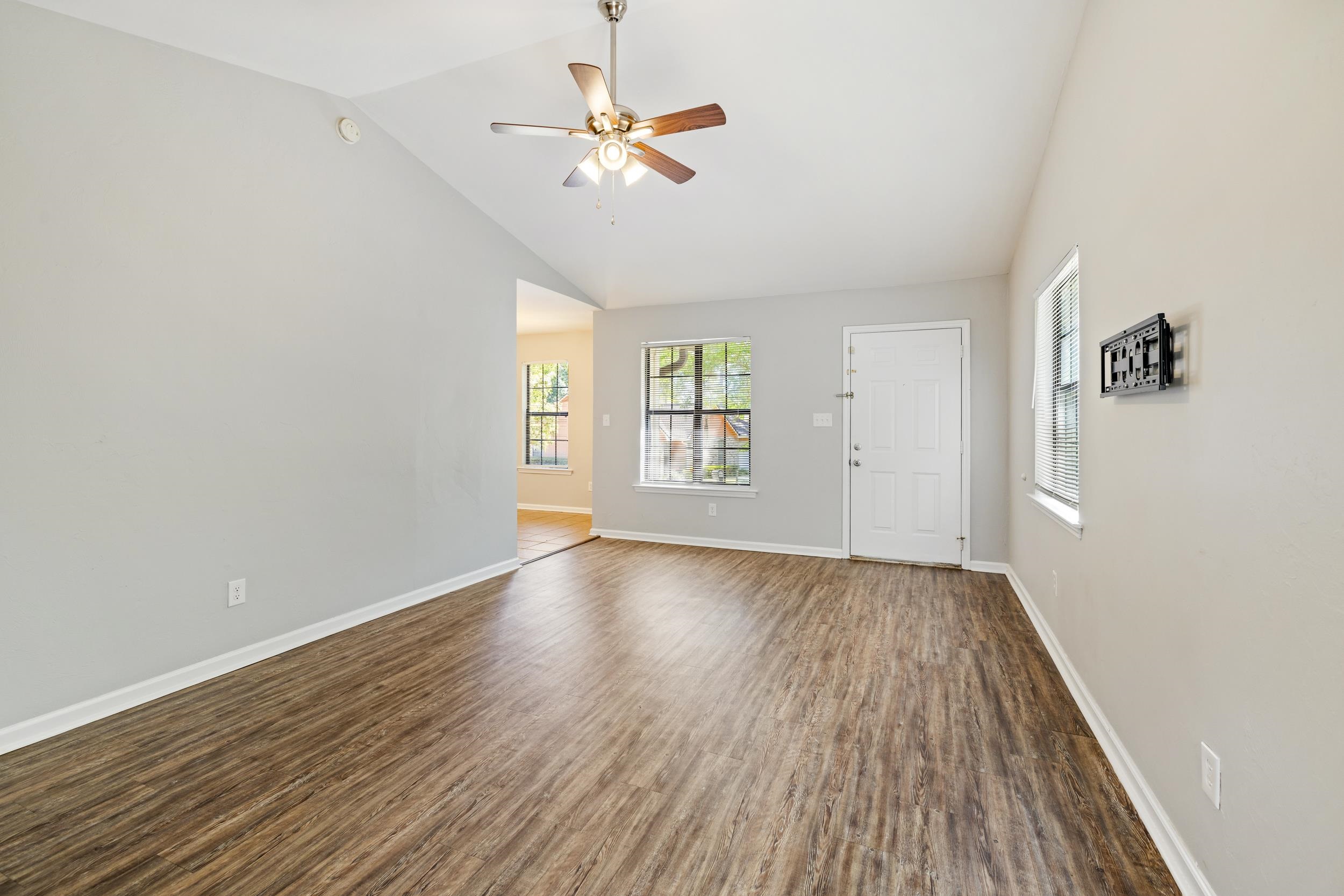 4082 Cottage Wood Trail, Tallahassee, Texas image 6