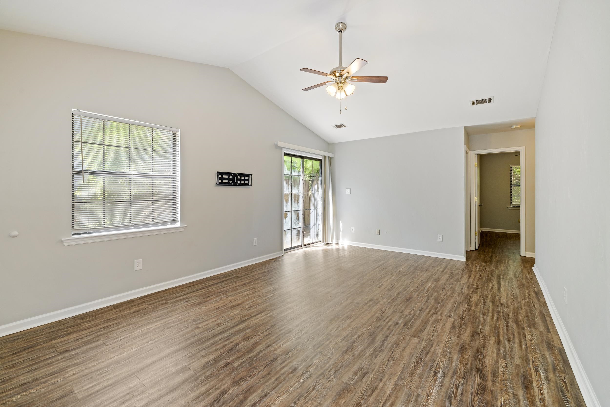 4082 Cottage Wood Trail, Tallahassee, Texas image 7