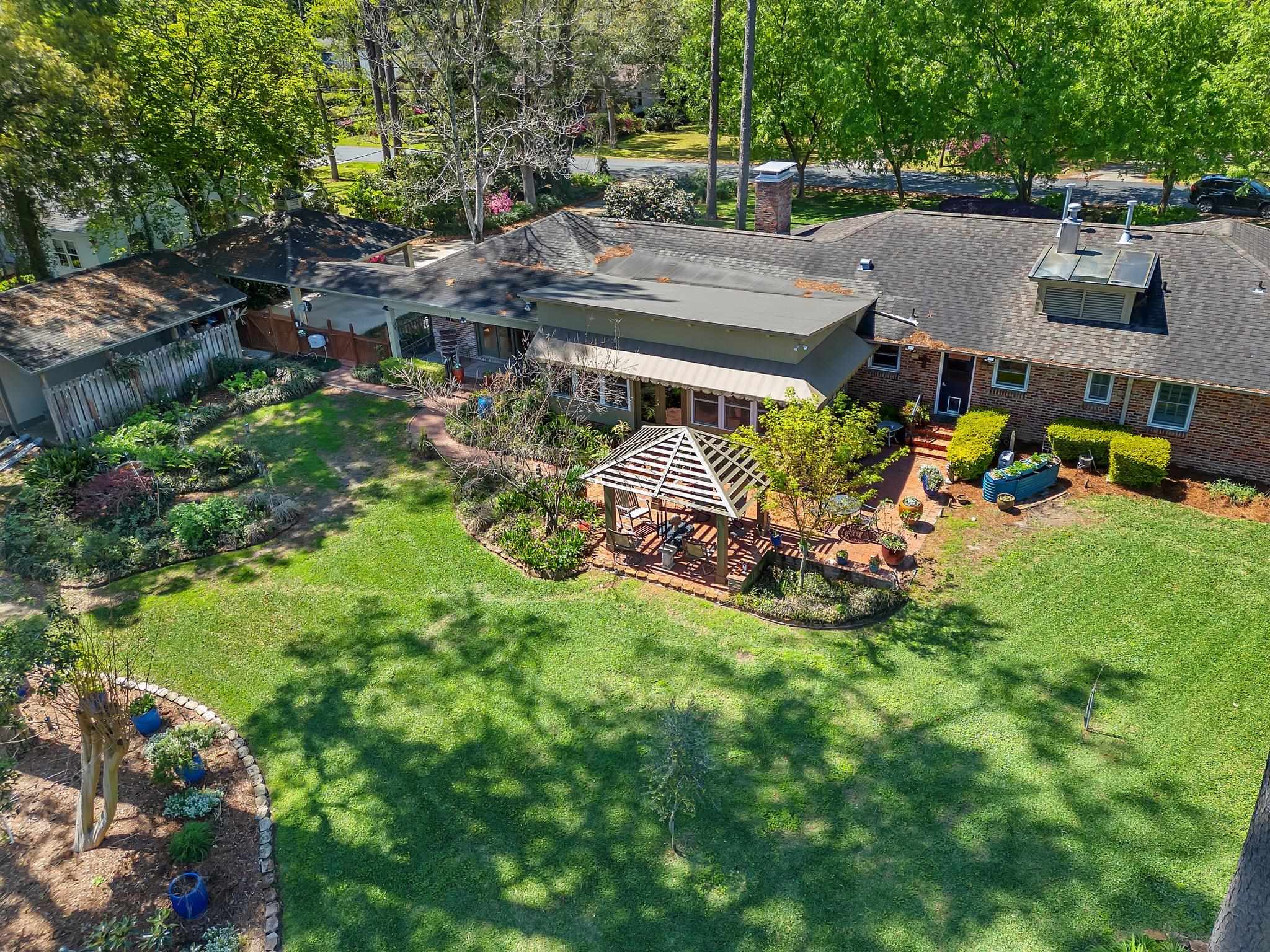 2109 E Randolph Circle, Tallahassee, Texas image 3