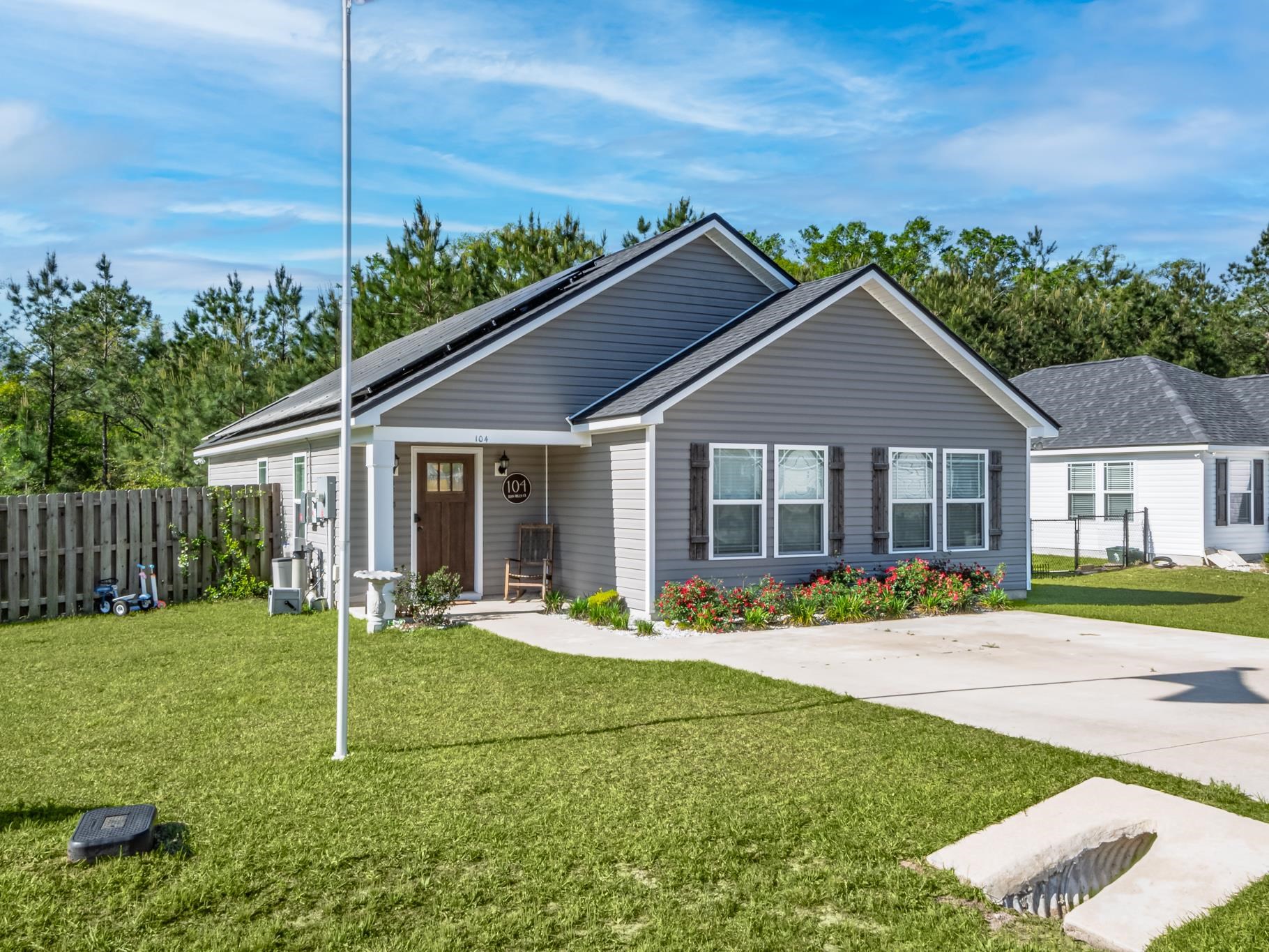 104 John Mills Circle, Sopchoppy, Florida image 1