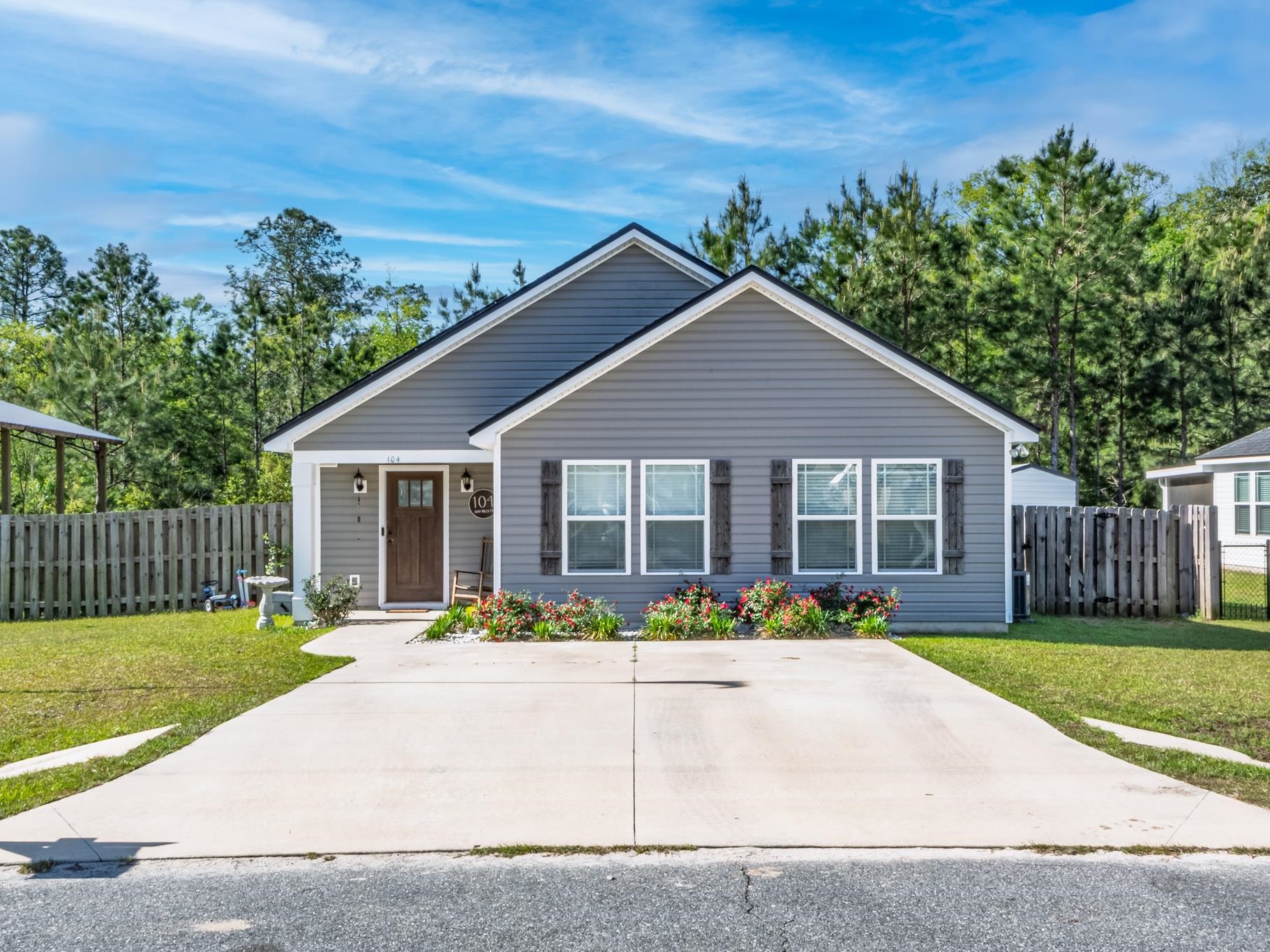 104 John Mills Circle, Sopchoppy, Florida image 4