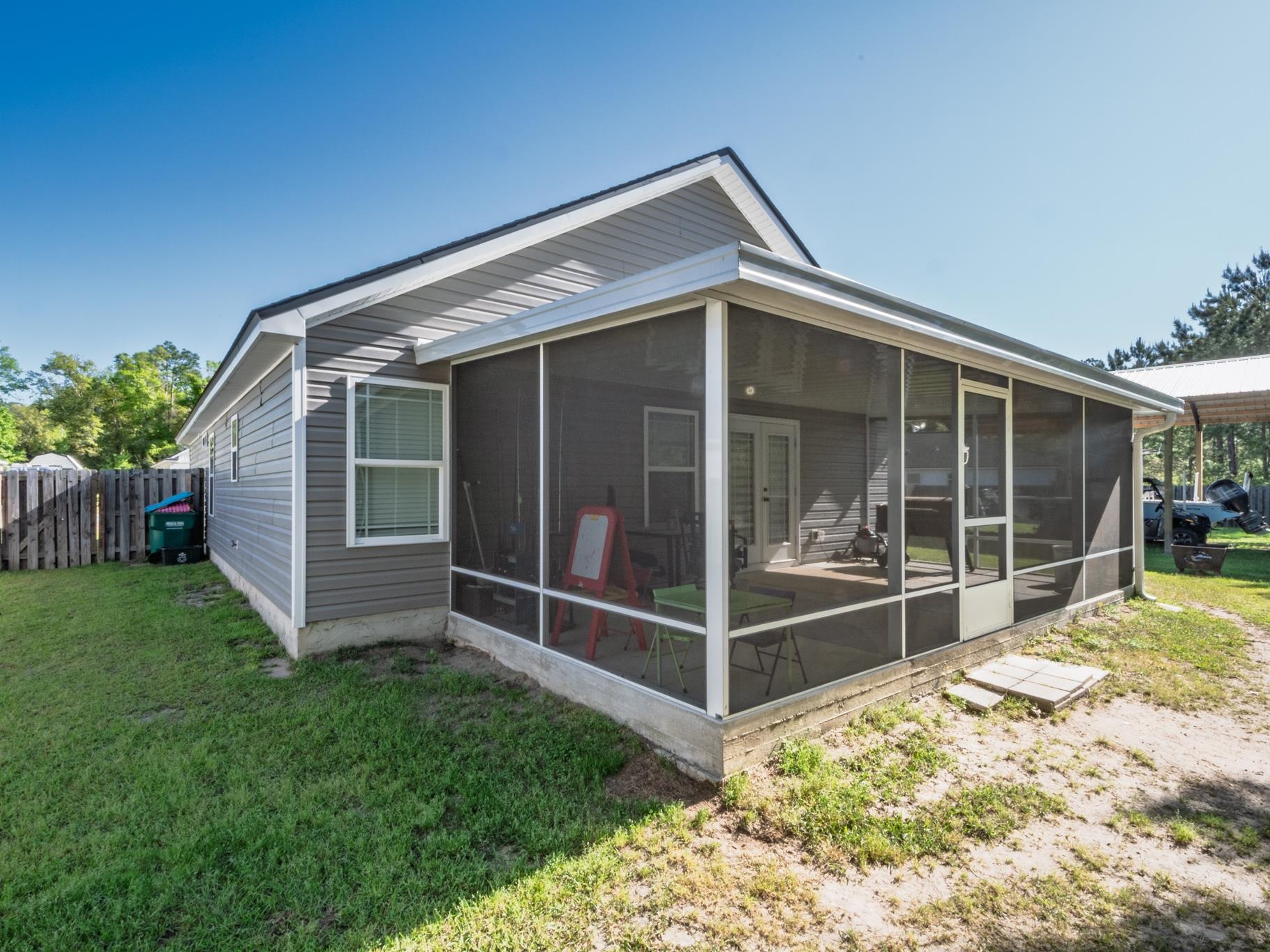104 John Mills Circle, Sopchoppy, Florida image 7