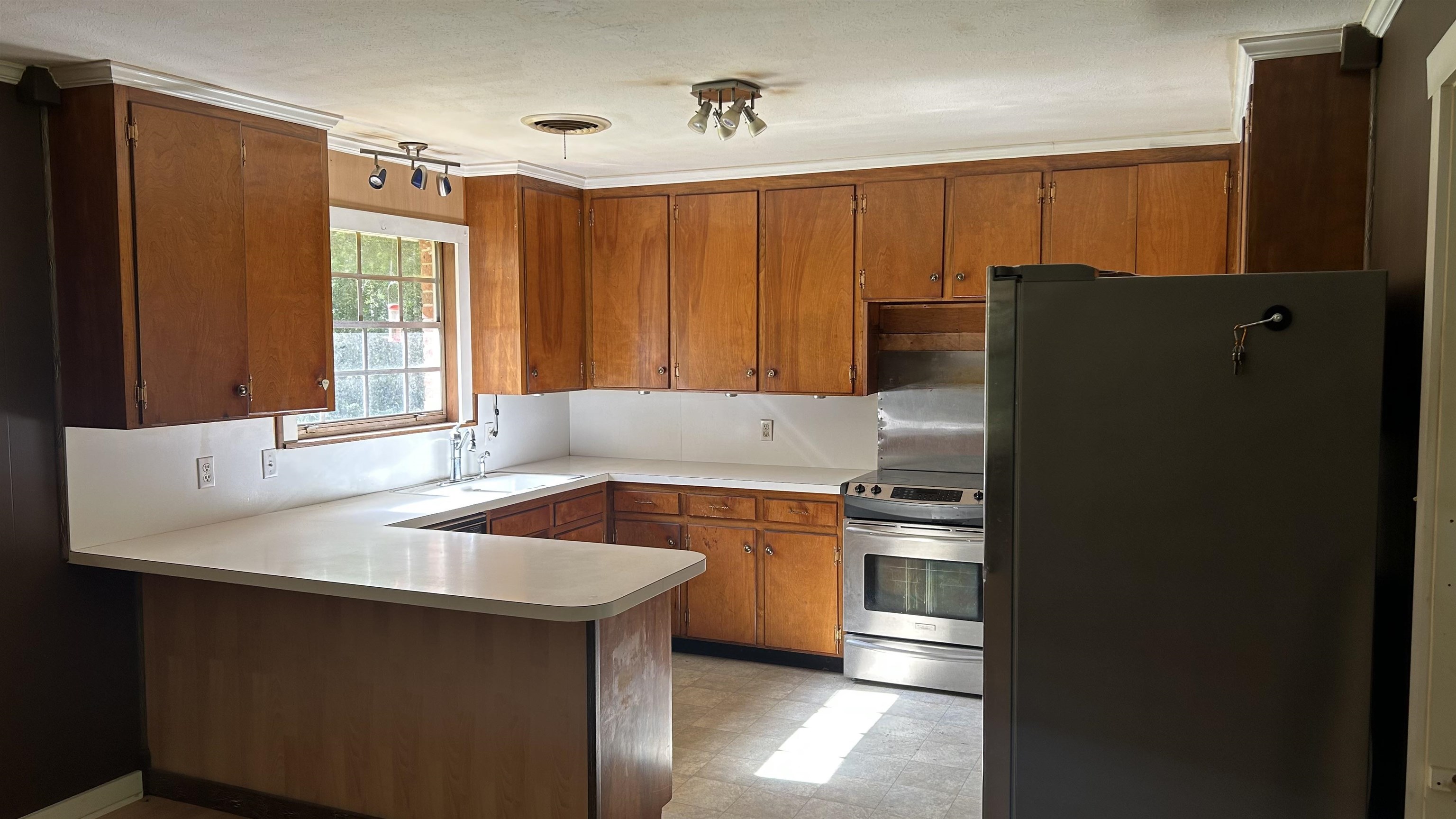 2472 Thornton Road, Tallahassee, Florida image 6