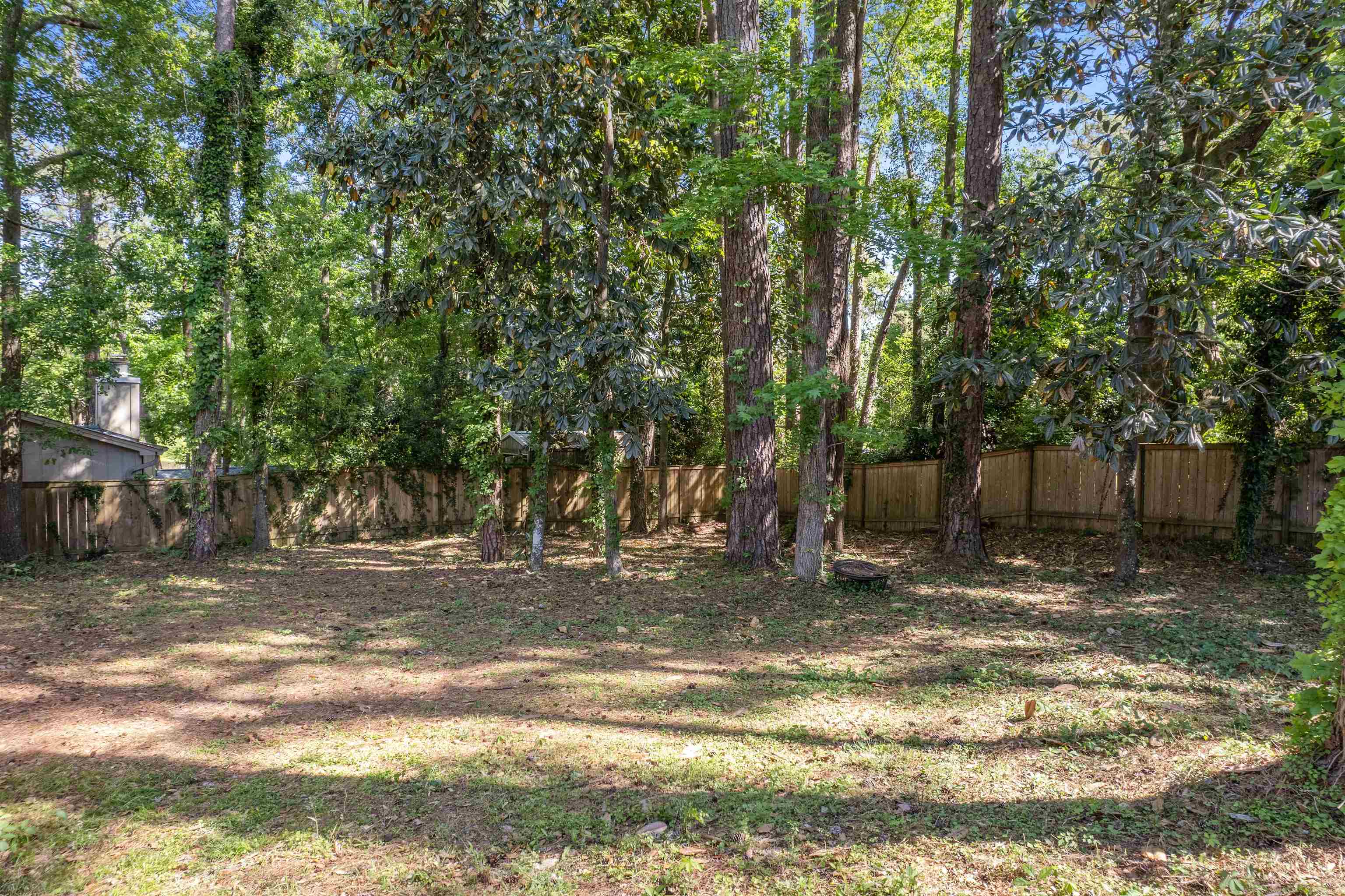 2225 Greenwich Way, Tallahassee, Texas image 3