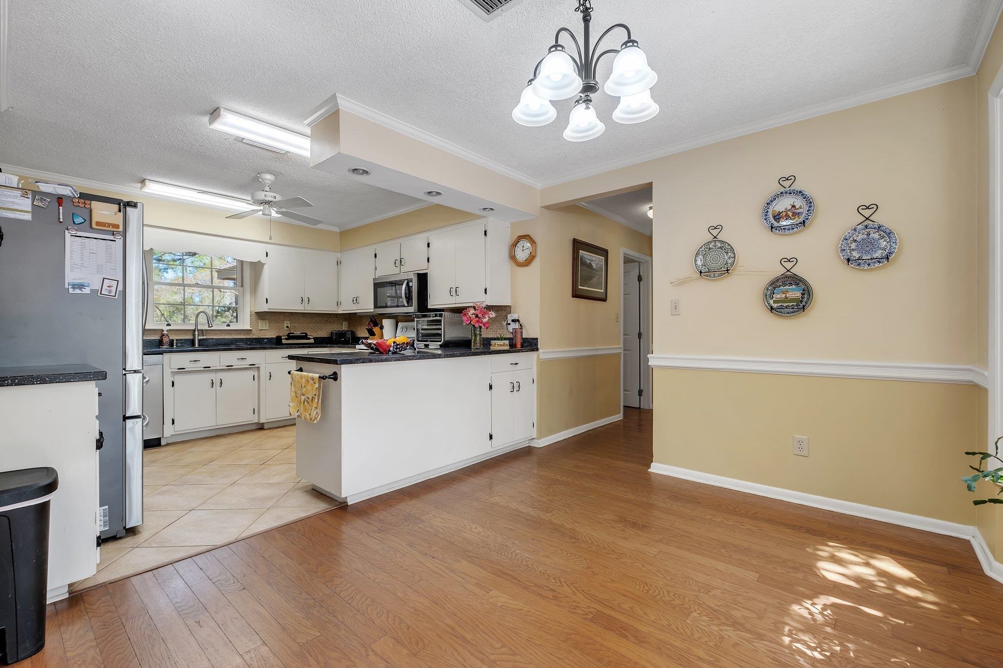 7023 Dardwood Lane, Tallahassee, Texas image 16