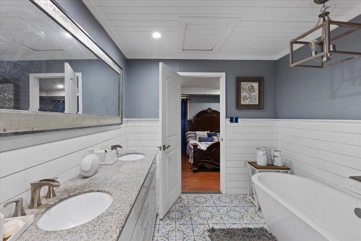 127 E Nancy Street, Perry, Florida image 7