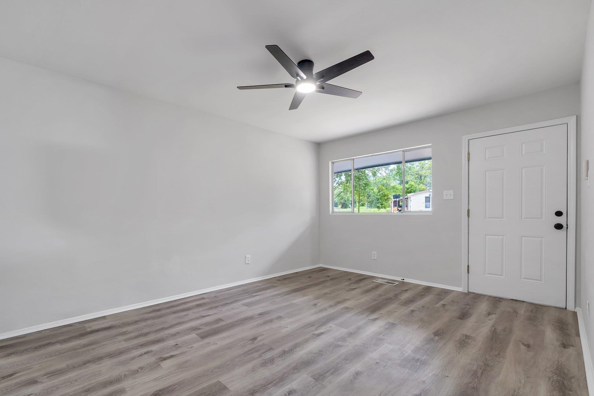 2131 Oxford Road, Tallahassee, Texas image 6