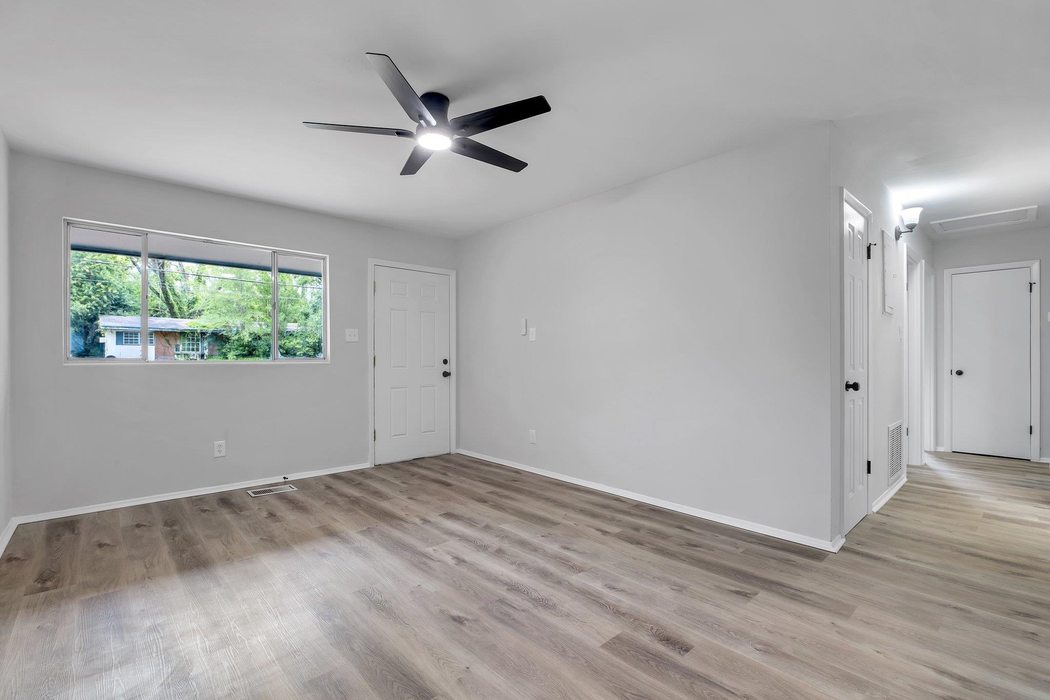 2131 Oxford Road, Tallahassee, Texas image 7